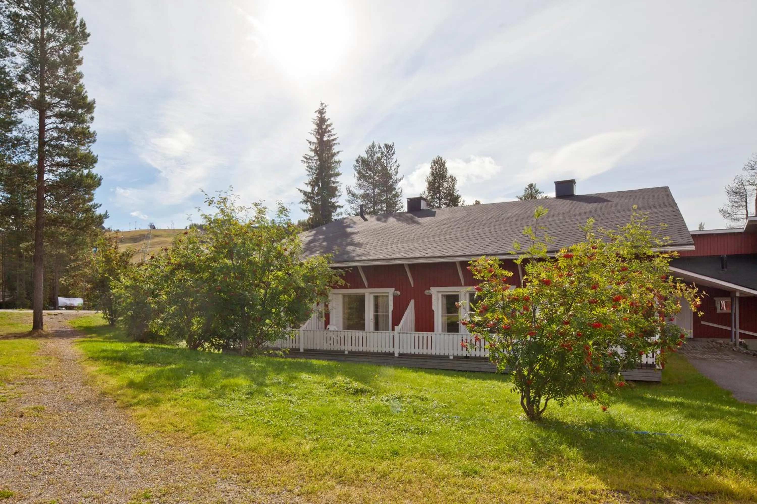 Property building in Lapland Hotels Sirkantähti