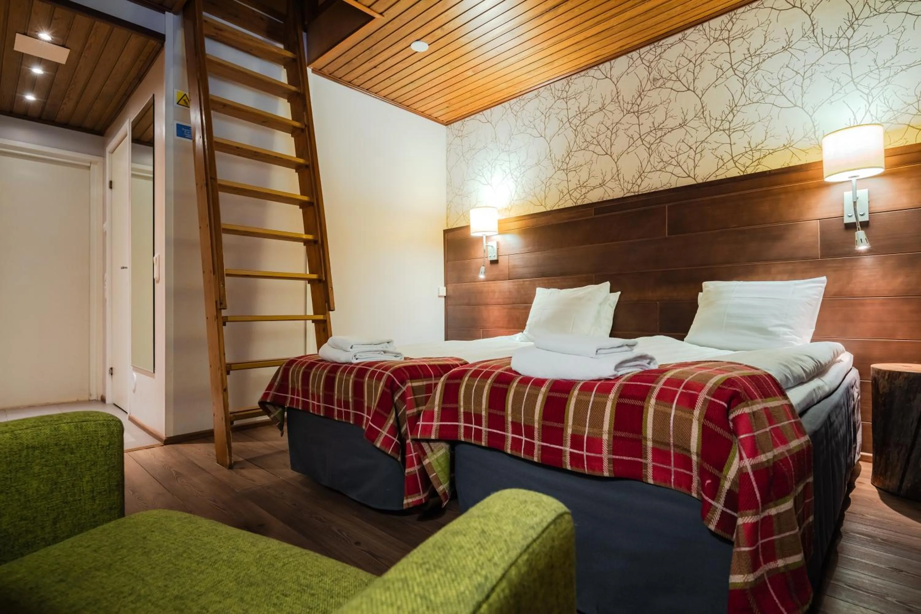 Bed in Lapland Hotels Sirkantähti