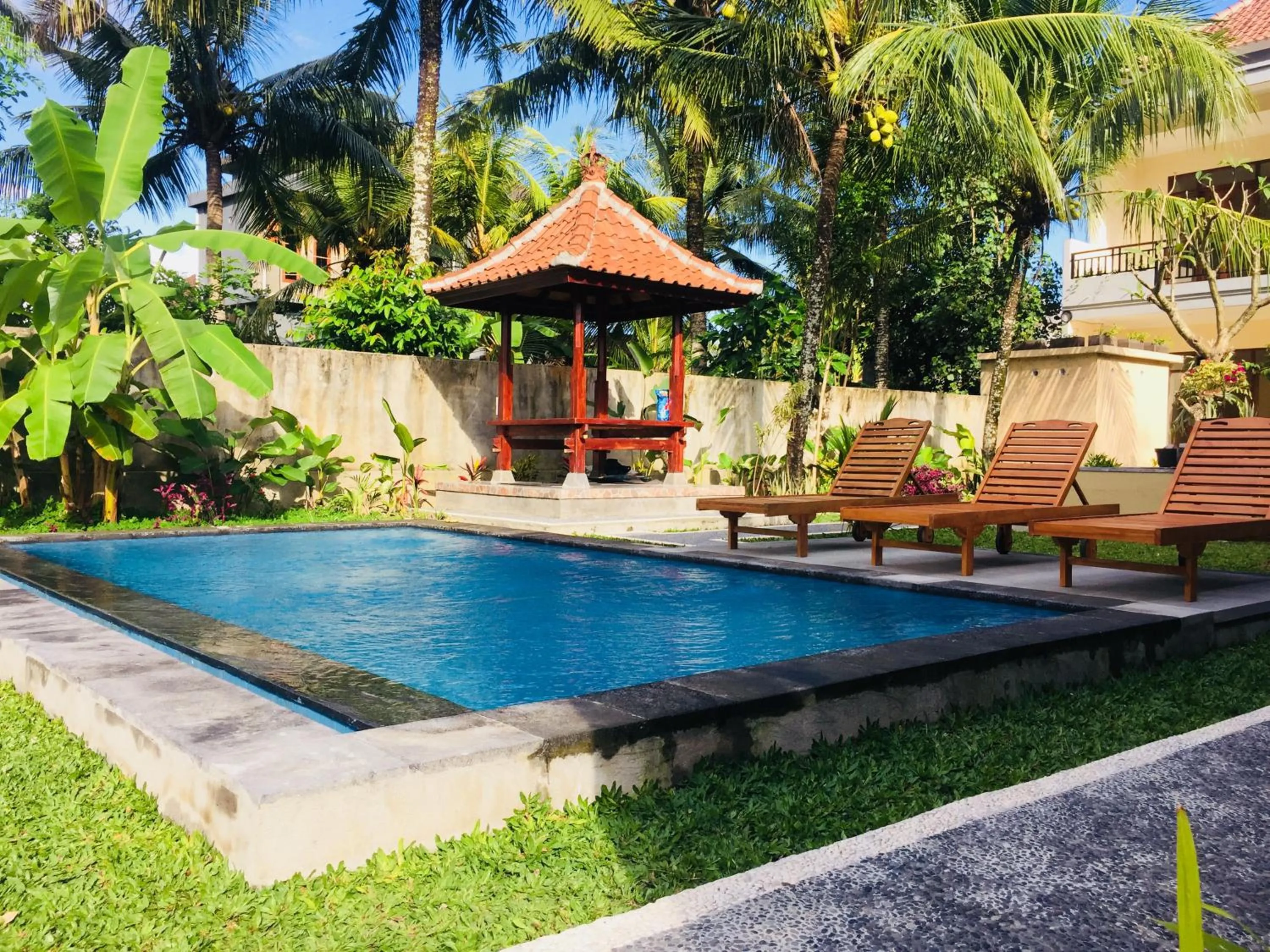 Swimming pool in Pondok Ayu shanti