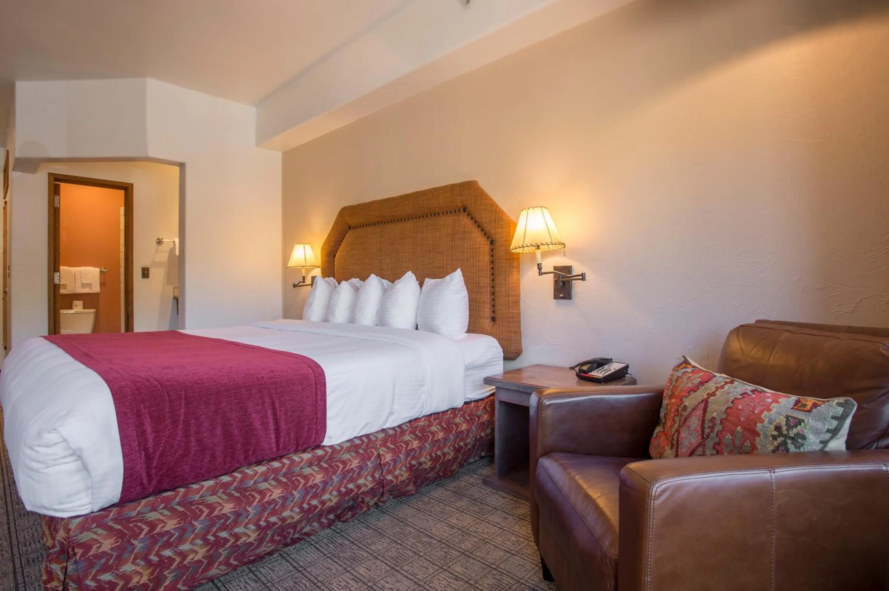 Bed in Table Mountain Inn