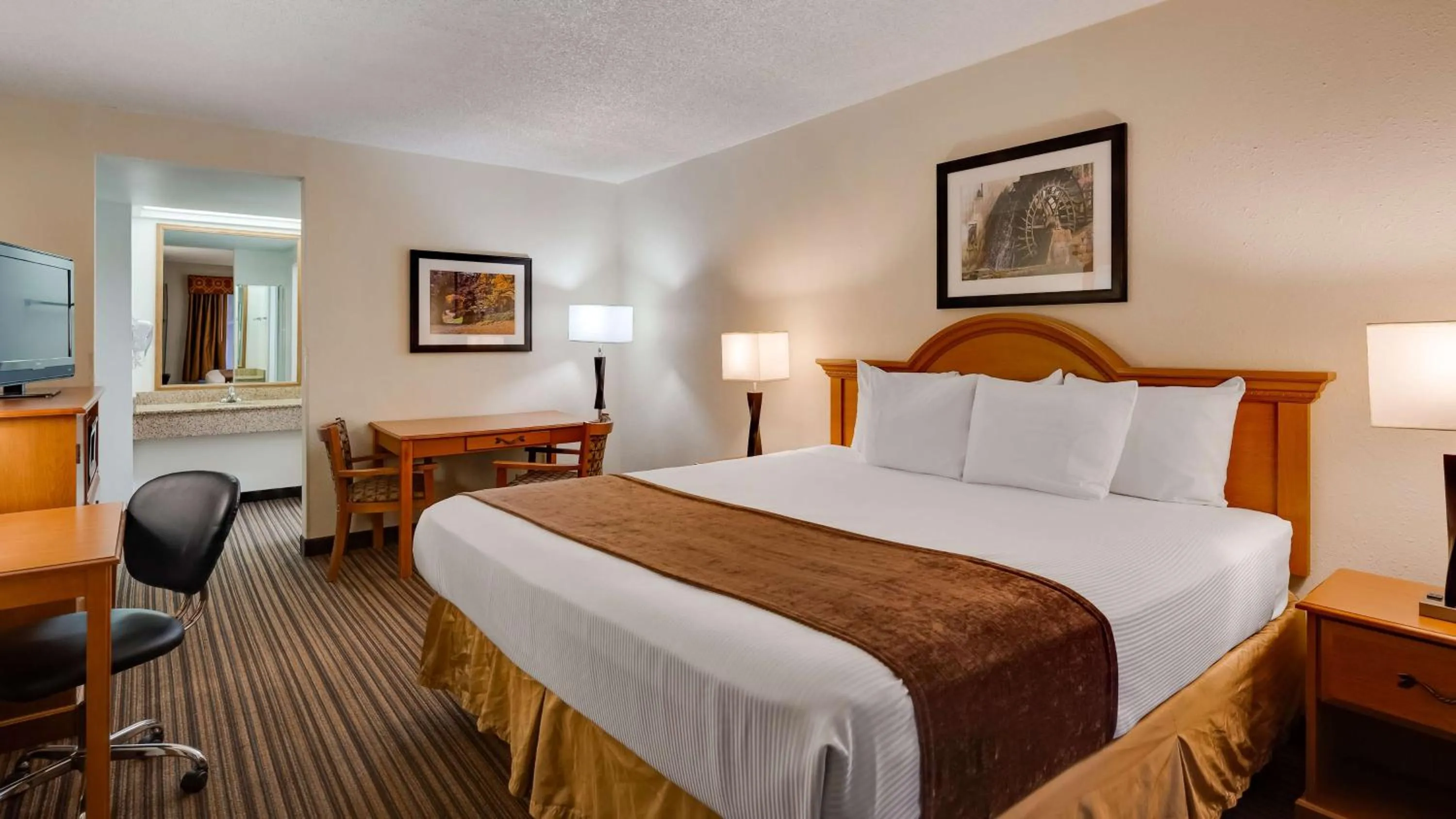 Bedroom, Bed in SureStay by Best Western Miles City
