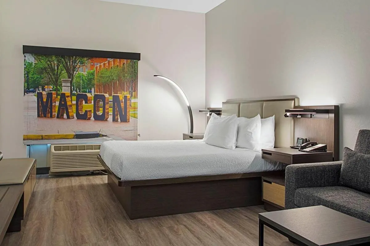 Bed in Wingate by Wyndham Macon I-75