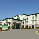 Facade/entrance in Wingate by Wyndham Macon I-75