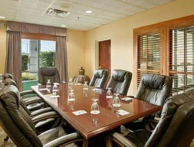 Day in Wingate by Wyndham Macon I-75