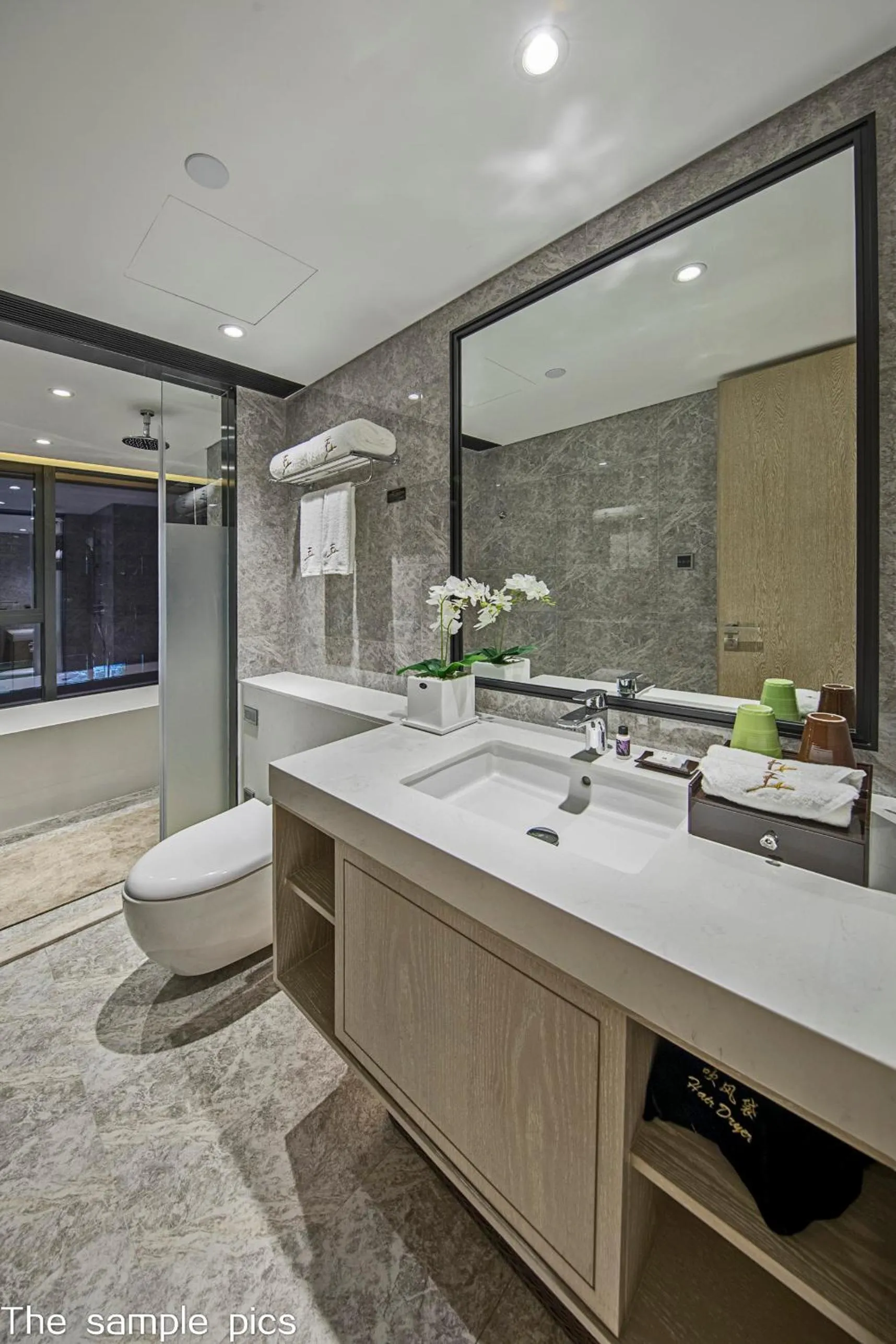 Bathroom in Shenzhen FY Hotel