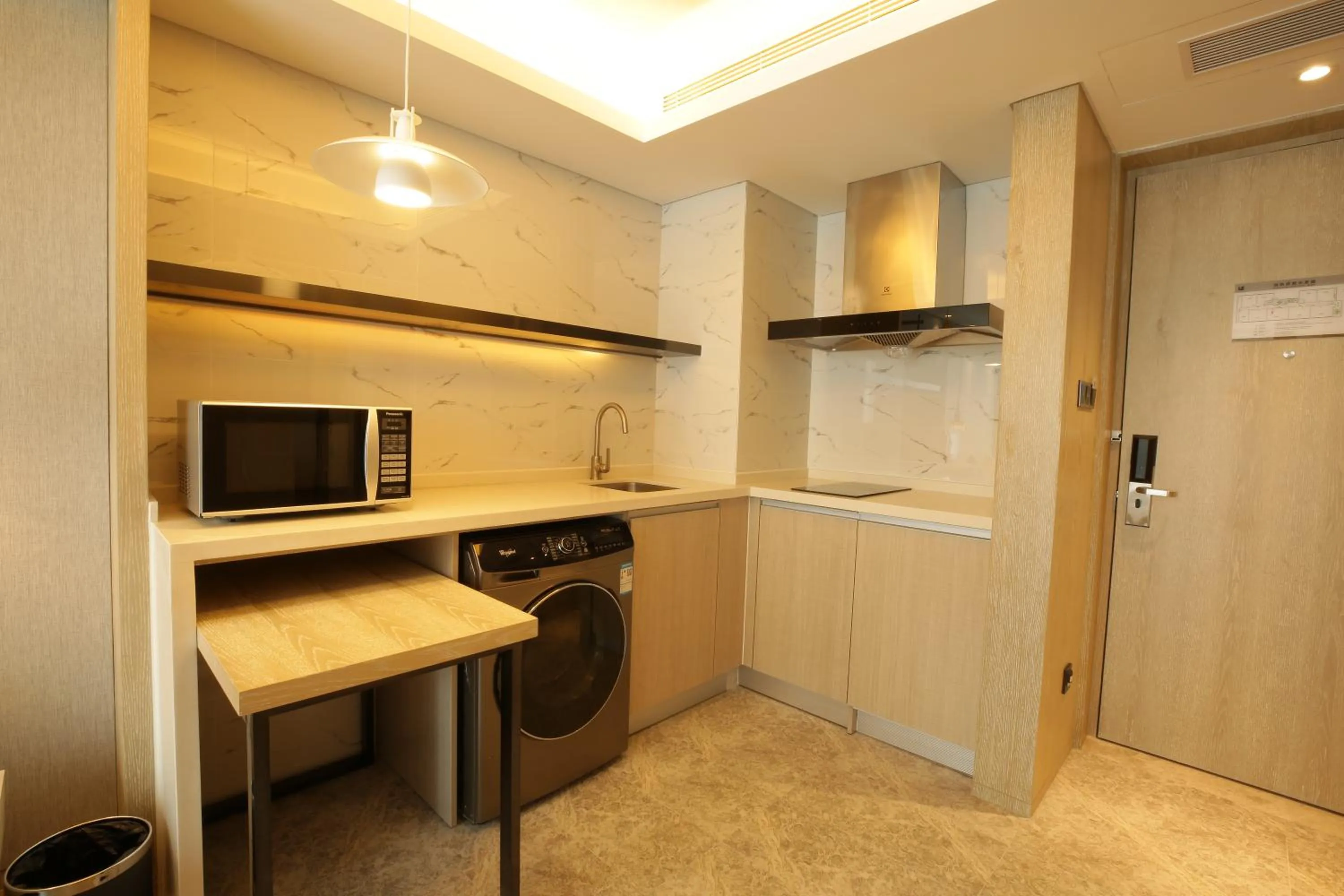 Kitchen or kitchenette in Shenzhen FY Hotel