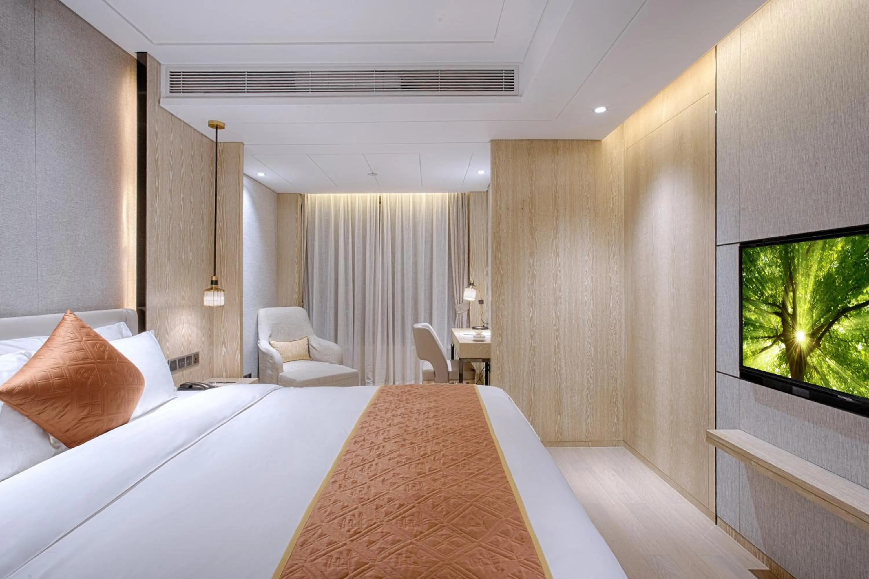 Bedroom, Bed in Shenzhen FY Hotel