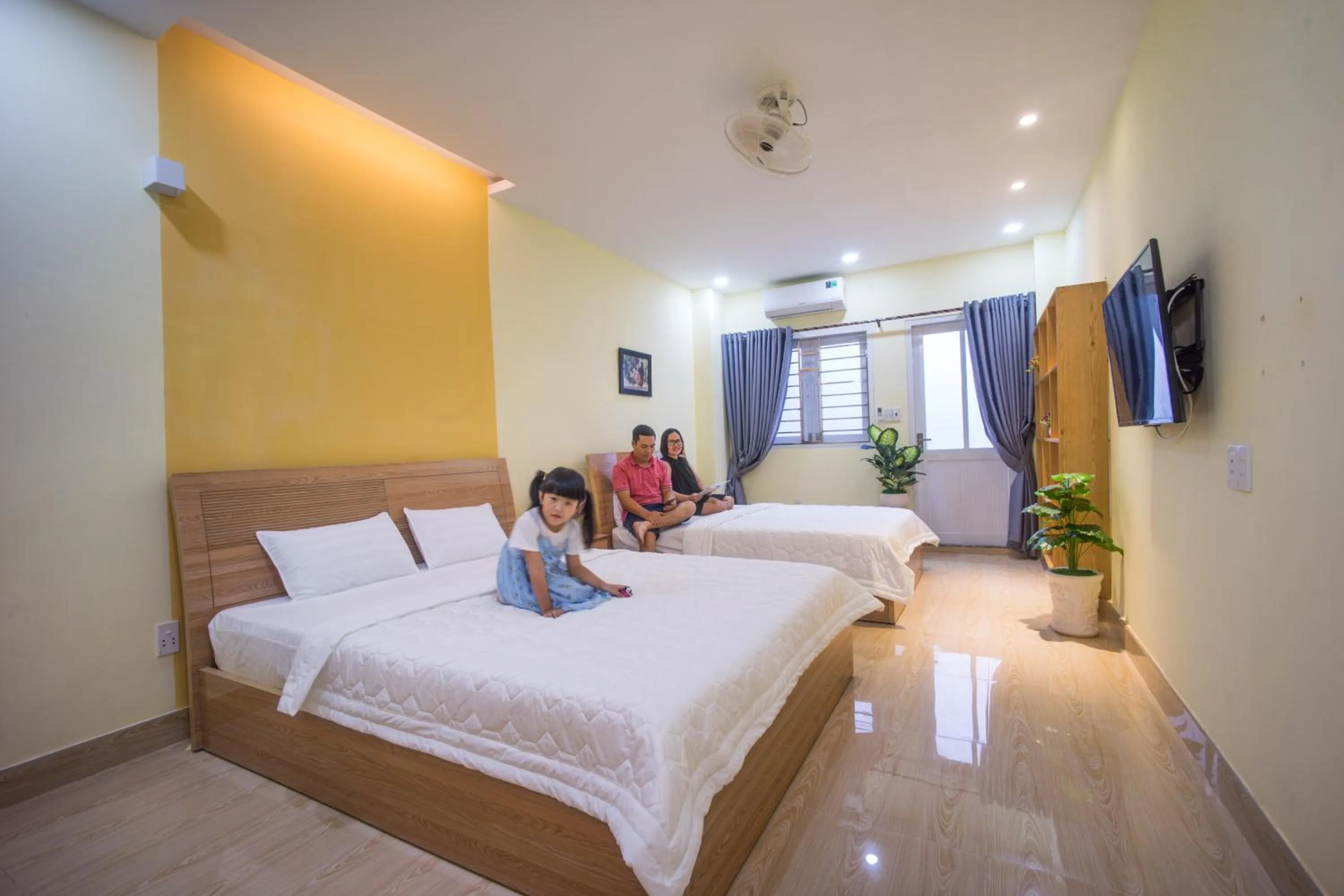 Property building, Bed in Language Exchange Hostel 1