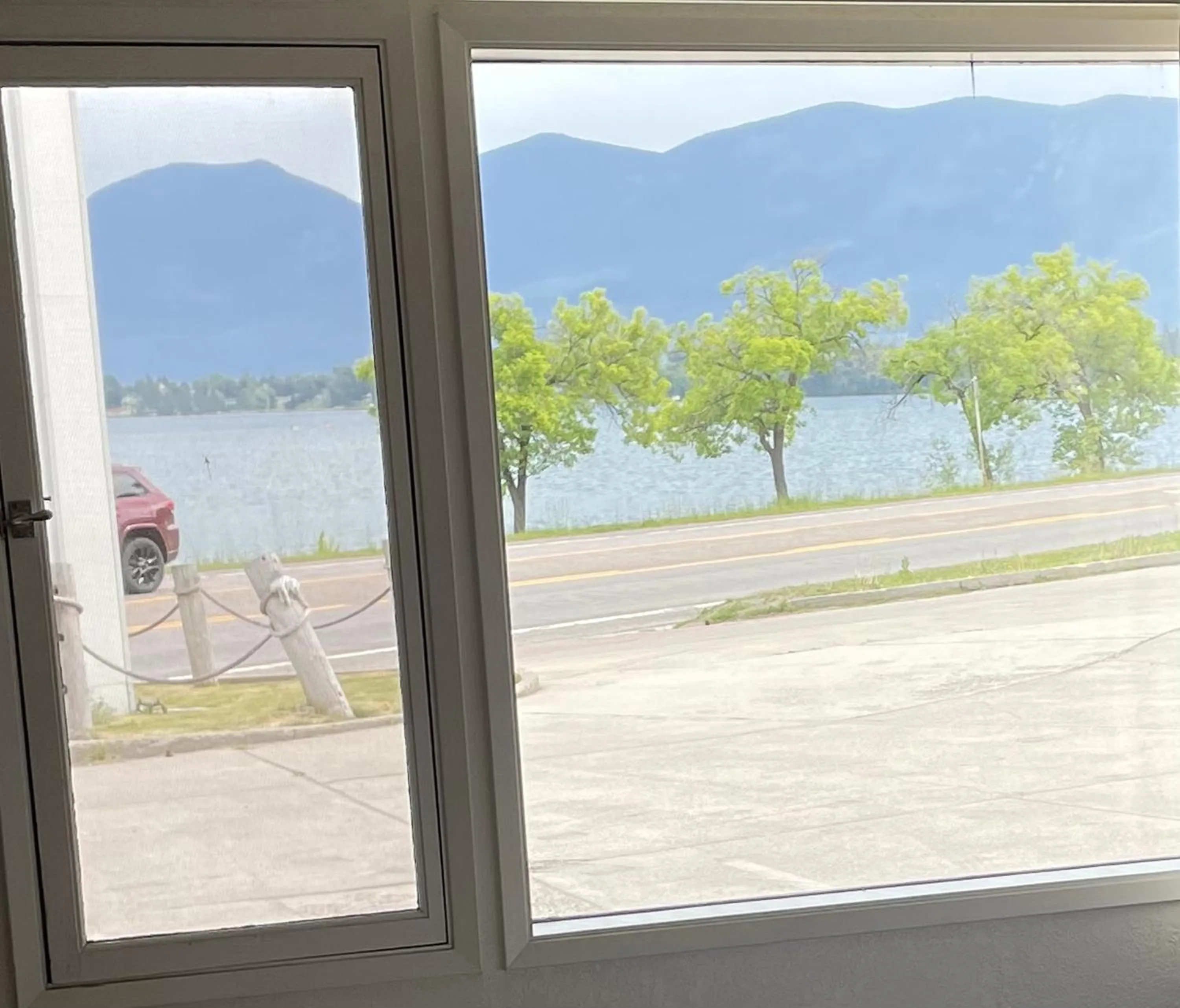 Lake view in Americas Best Value Inn Polson