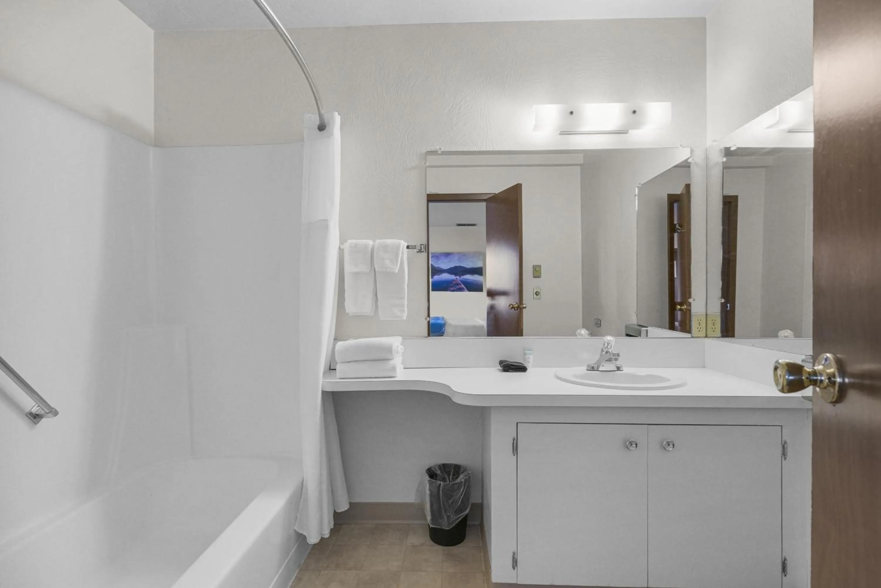 Bathroom in Americas Best Value Inn Polson