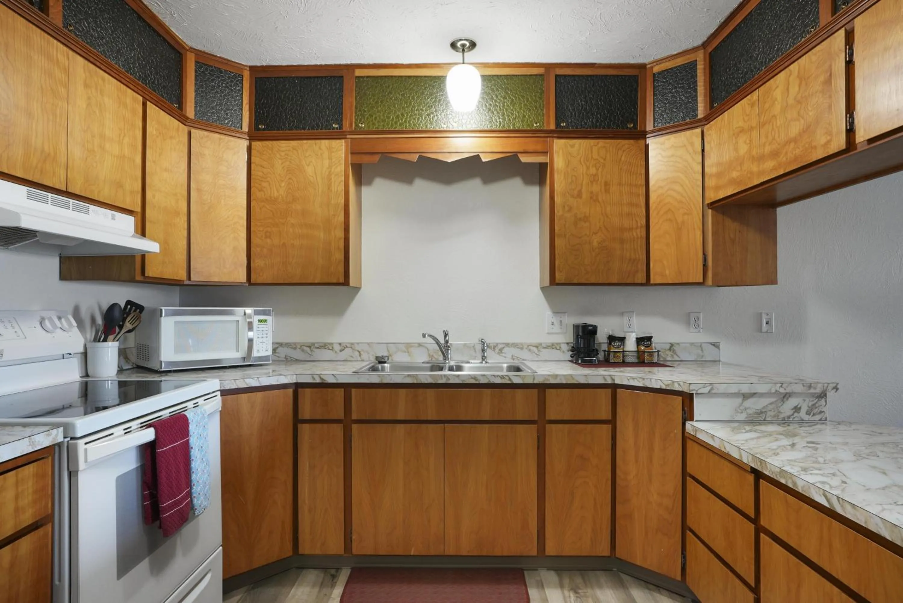 Bedroom in Americas Best Value Inn Polson