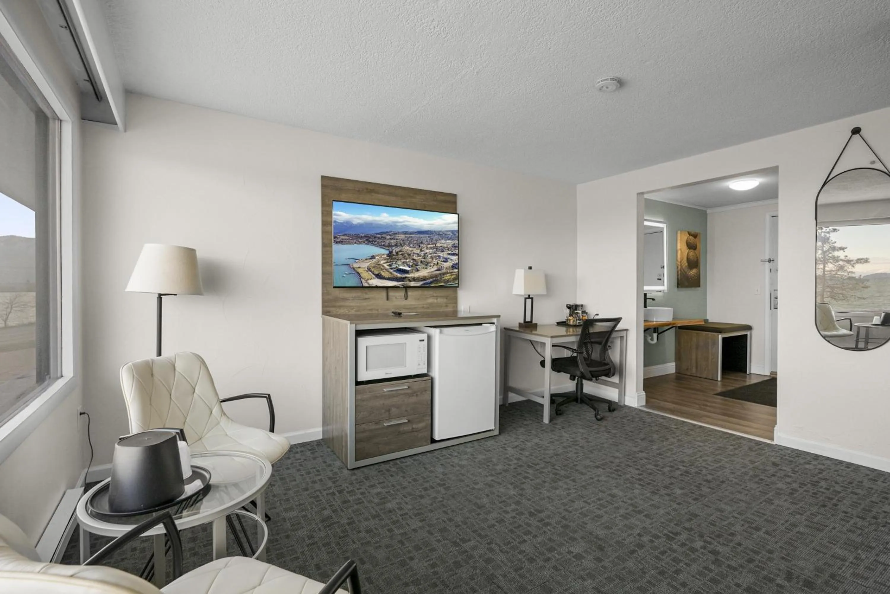 Bedroom in Americas Best Value Inn Polson