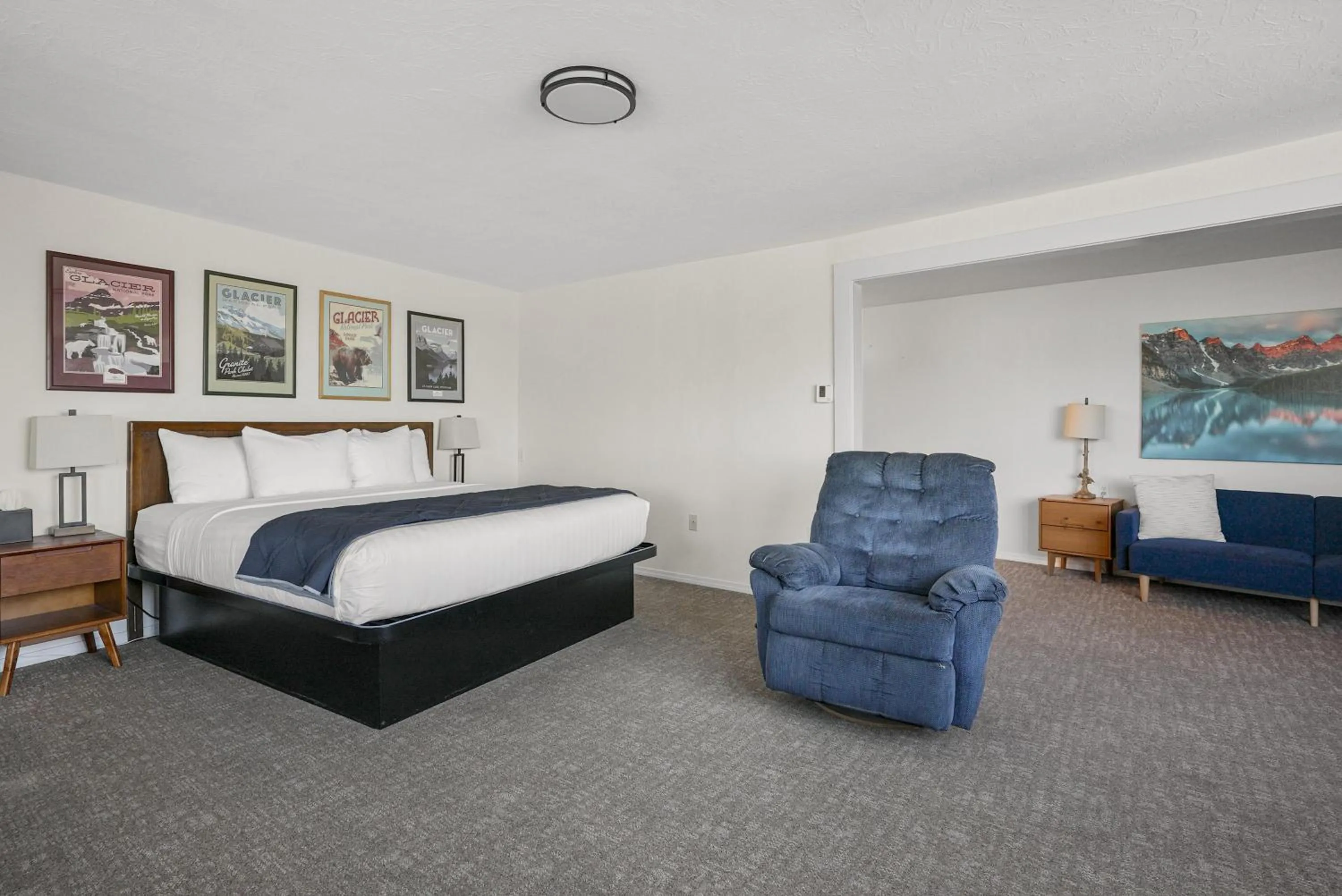 Bedroom in Americas Best Value Inn Polson