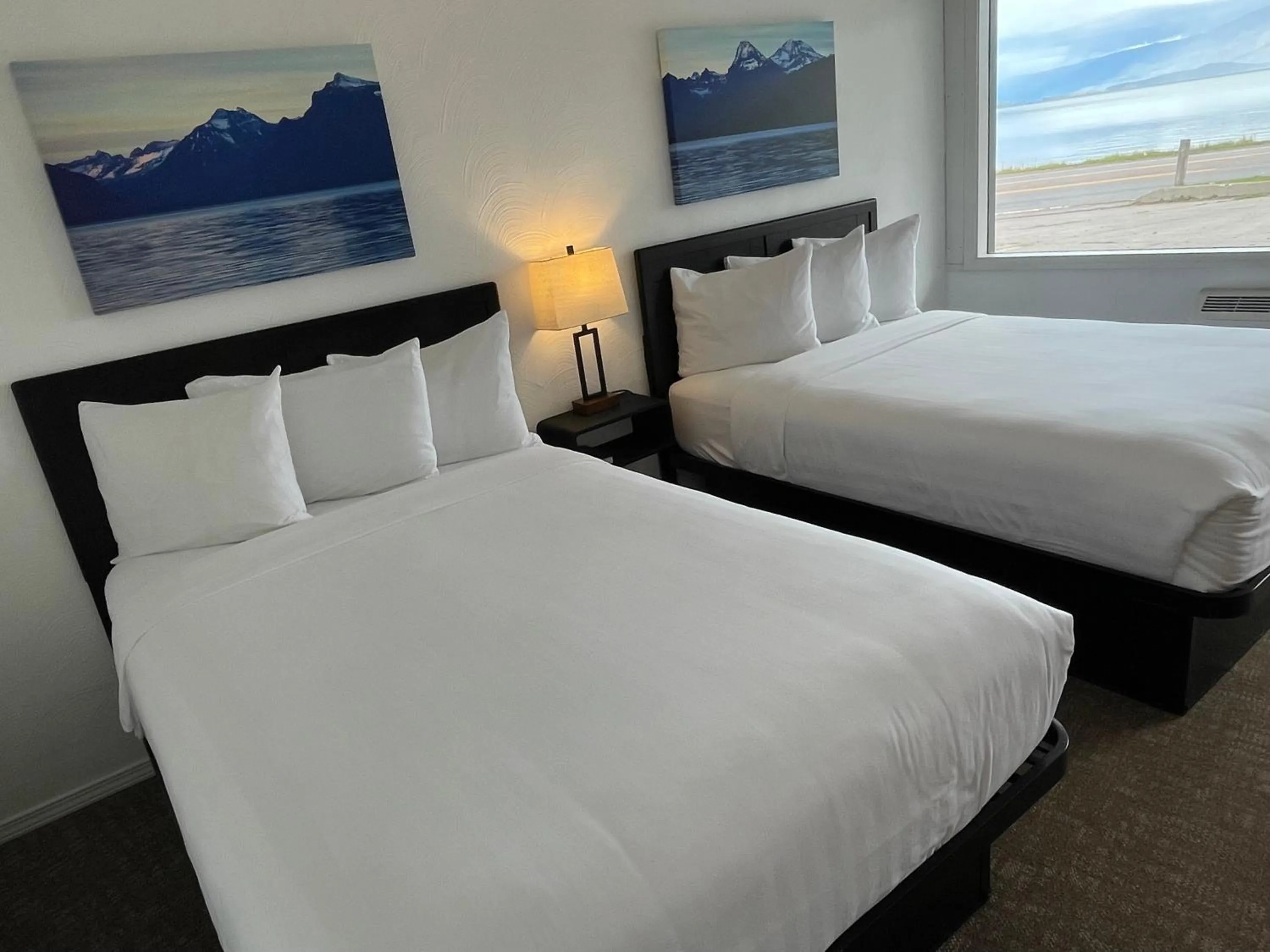 Bed in Americas Best Value Inn Polson