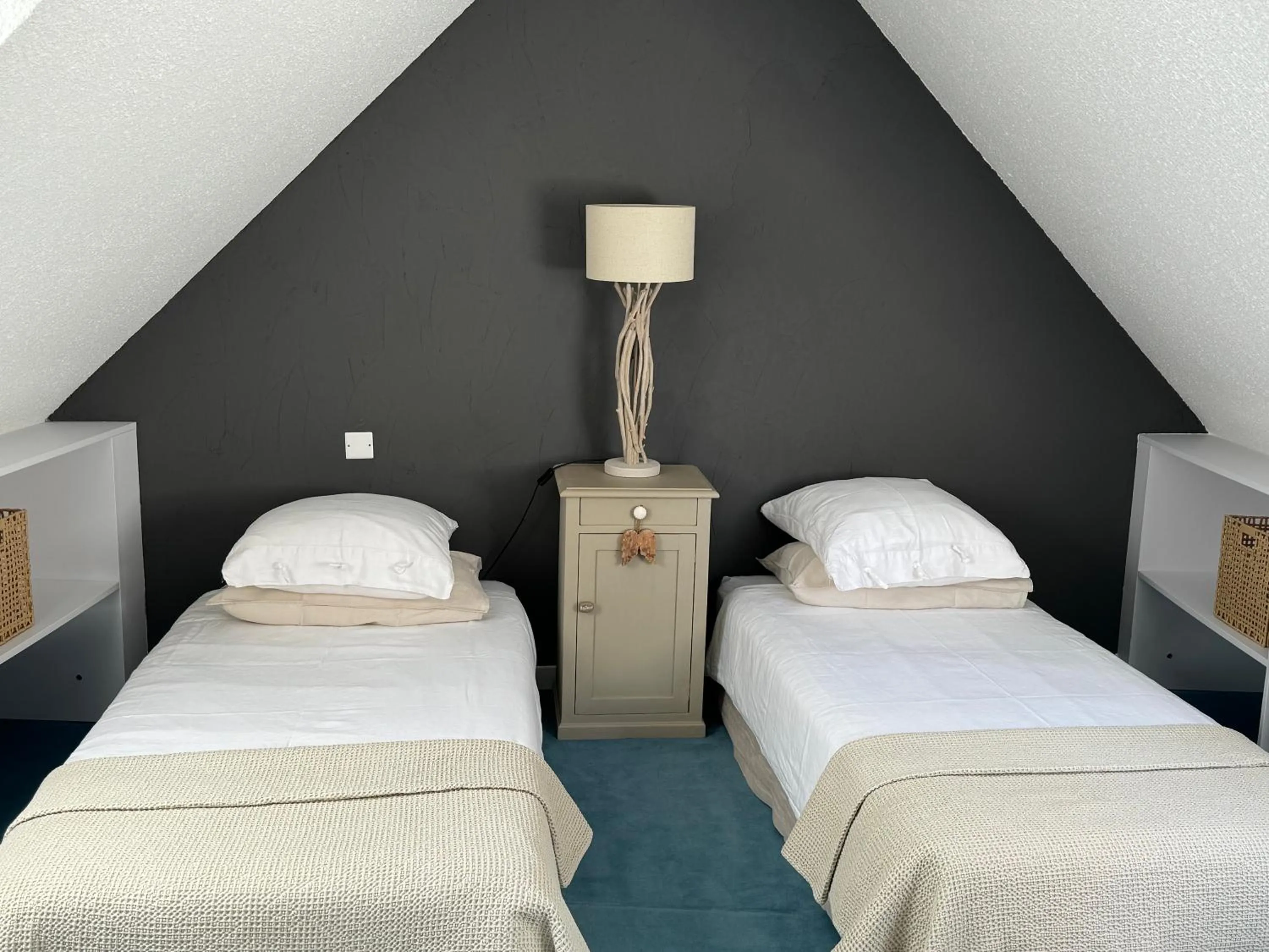 Photo of the whole room, Bed in Pavillon de la plage