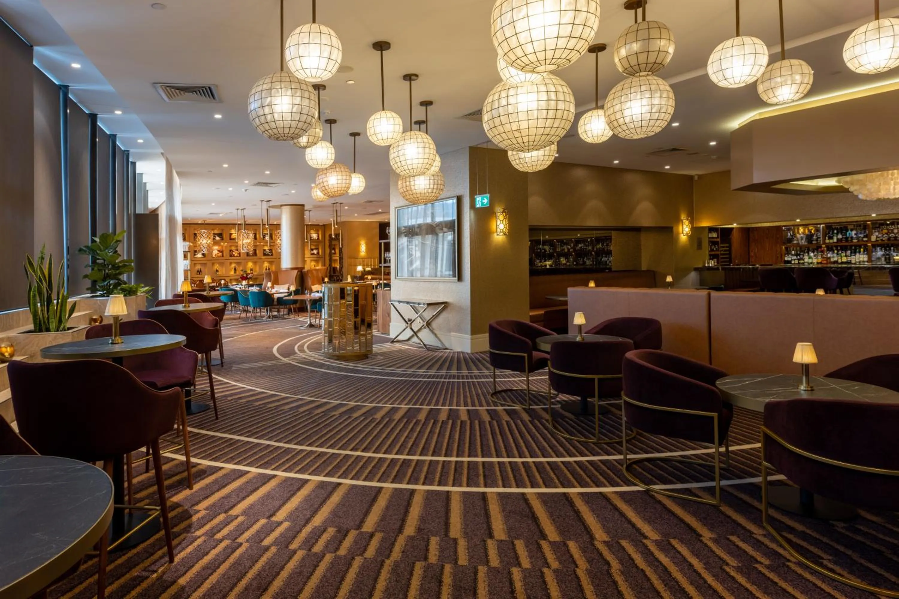 Restaurant/places to eat in Rydges South Bank Brisbane