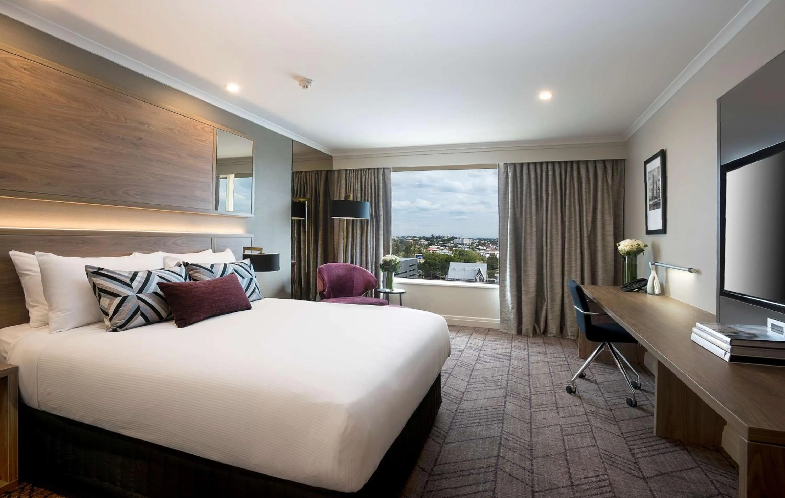 Bedroom, Bed in Rydges South Bank Brisbane