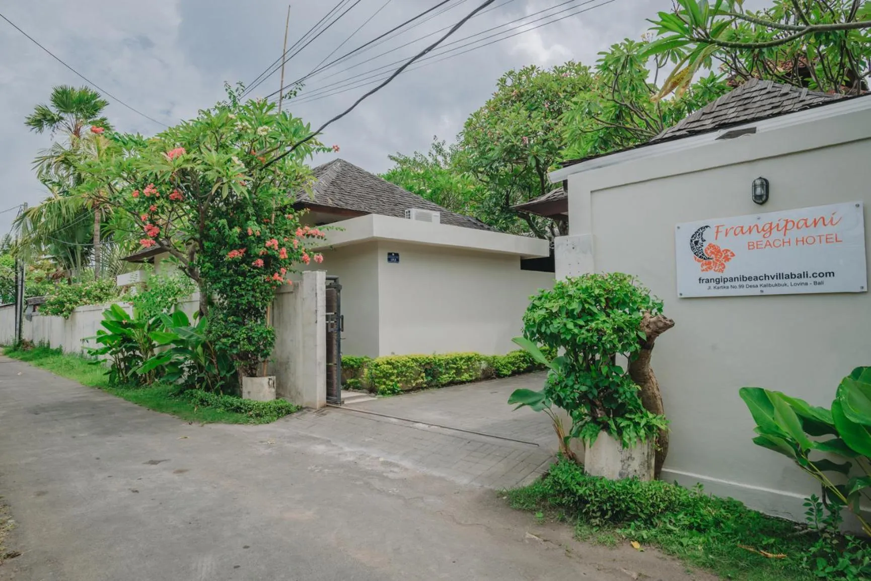 Frangipani Beach Hotel