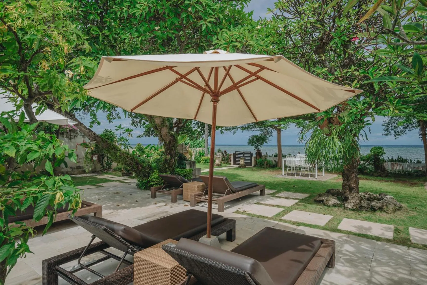 Frangipani Beach Hotel