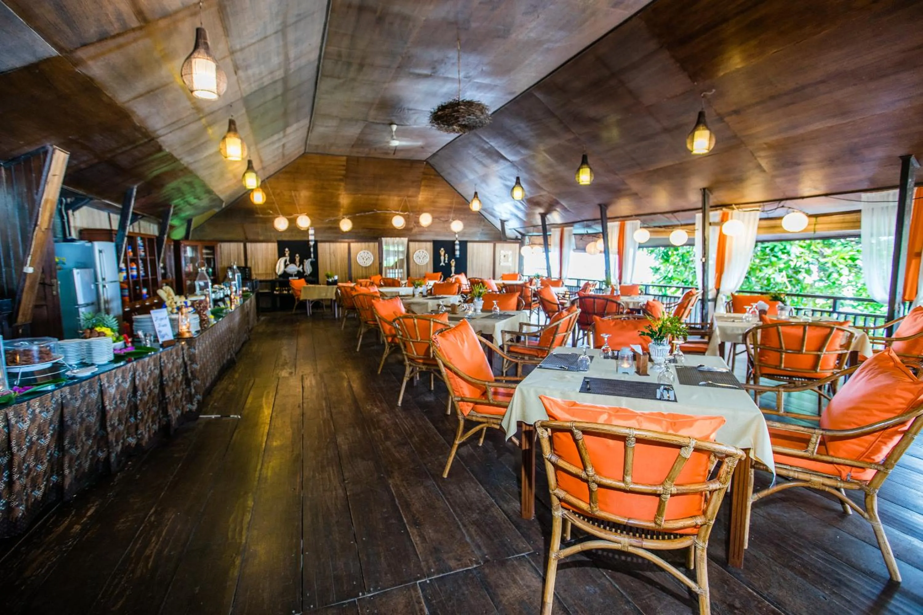 Restaurant/places to eat in Bastianos Bunaken Dive Resort