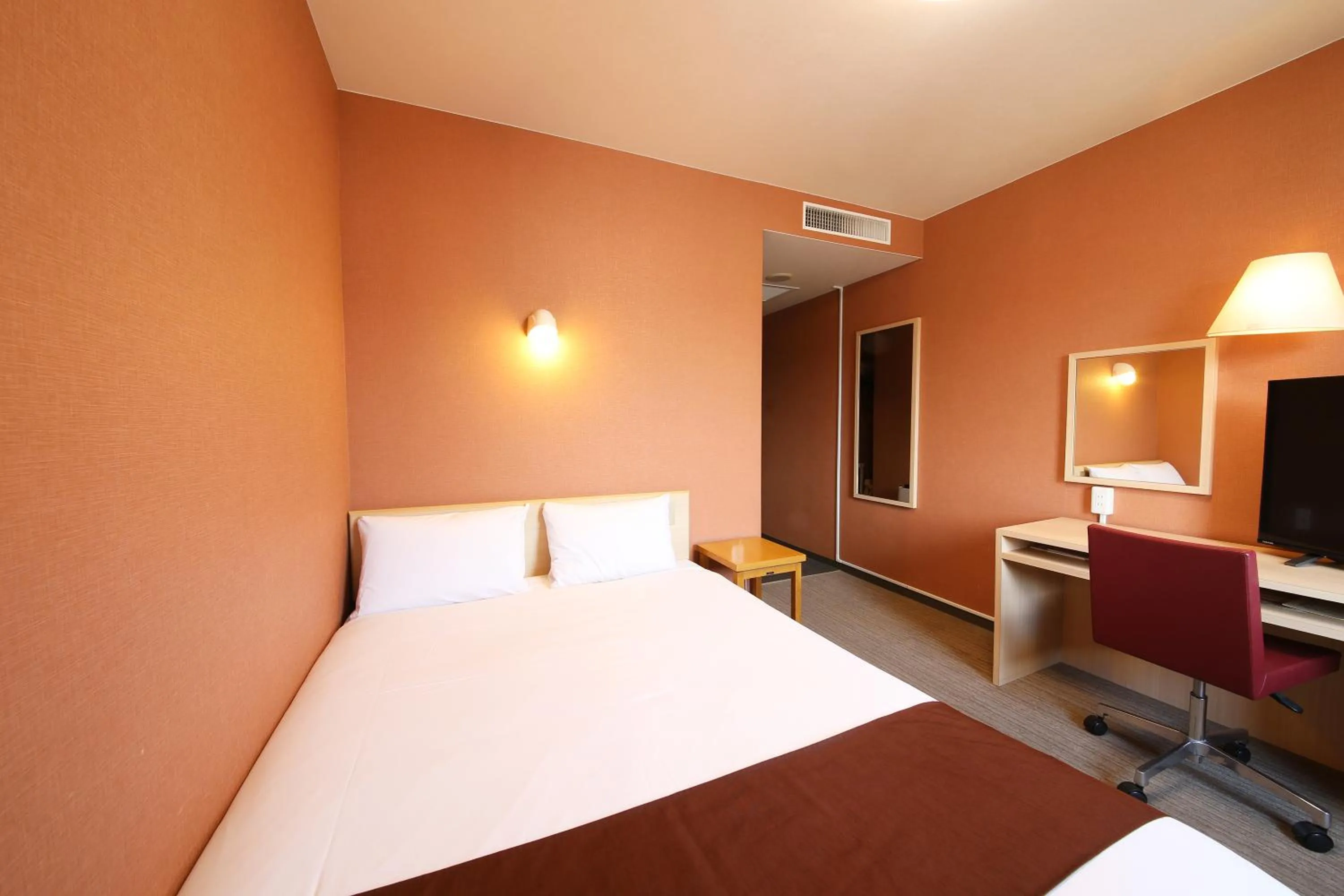 Photo of the whole room, Bed in Country Hotel Takayama