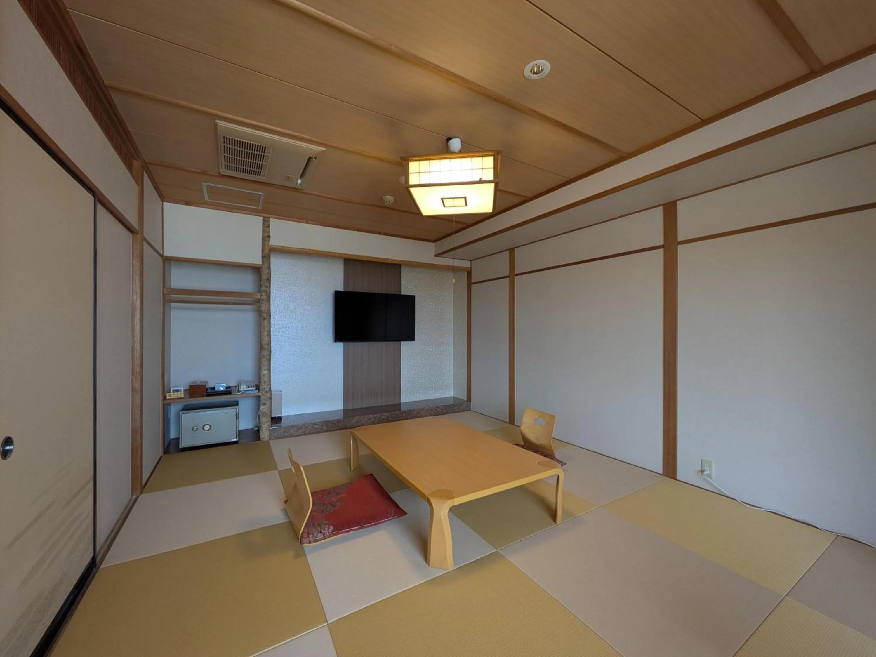 Photo of the whole room in Nakamatsuya Ryokan
