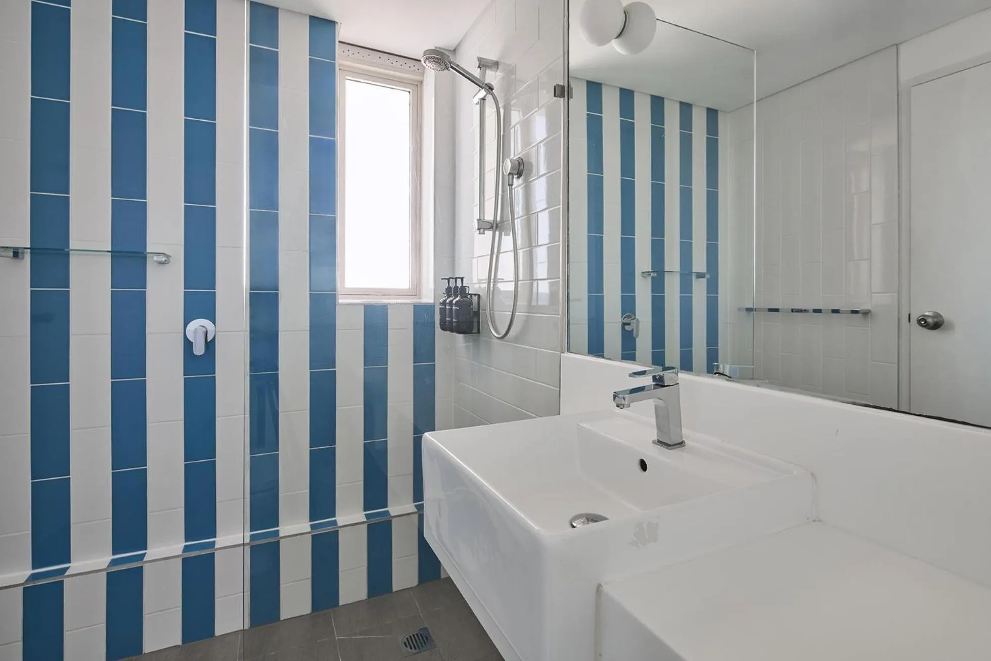 Bathroom in Rydges Cronulla Beachside