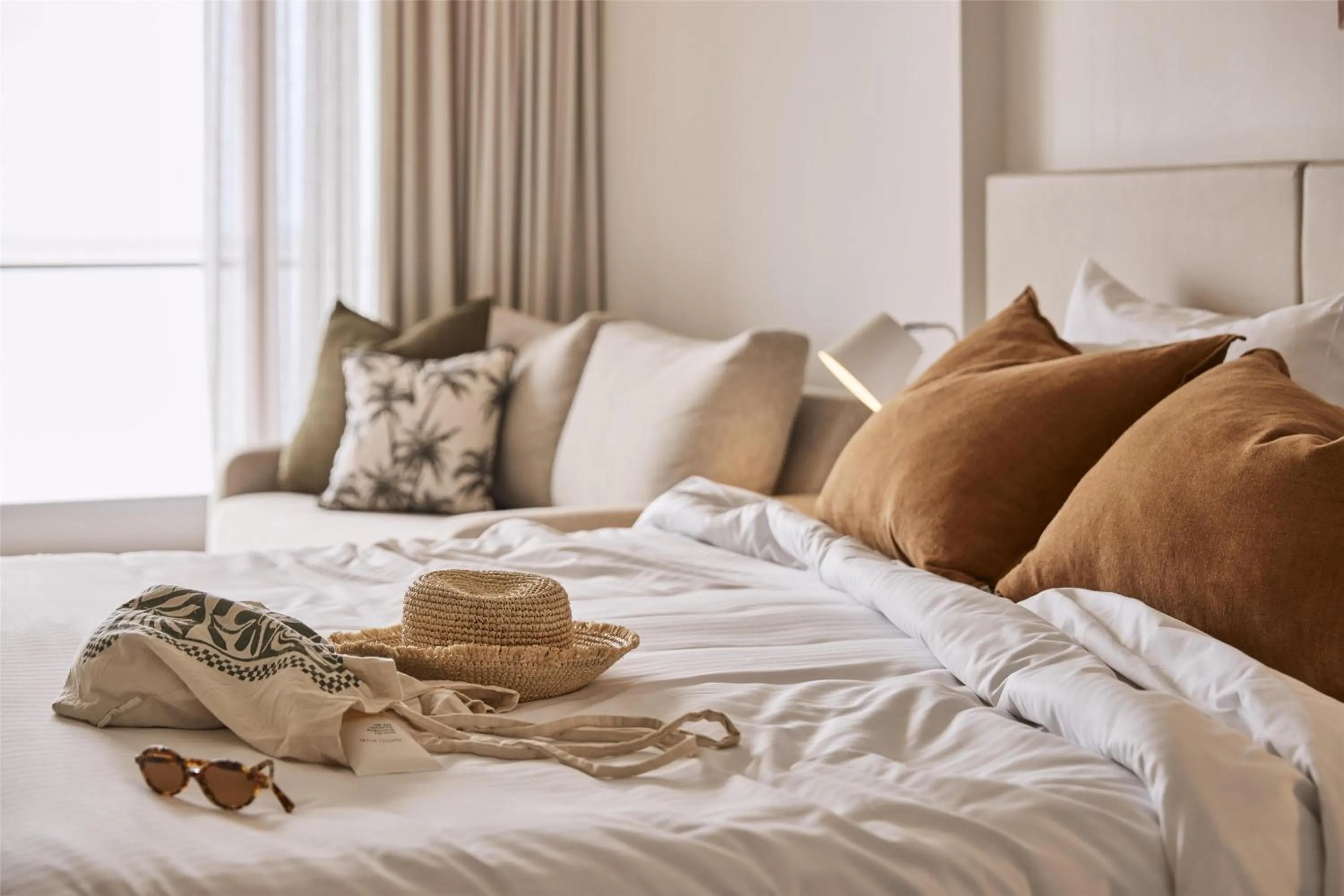 Bedroom, Bed in Rydges Cronulla Beachside