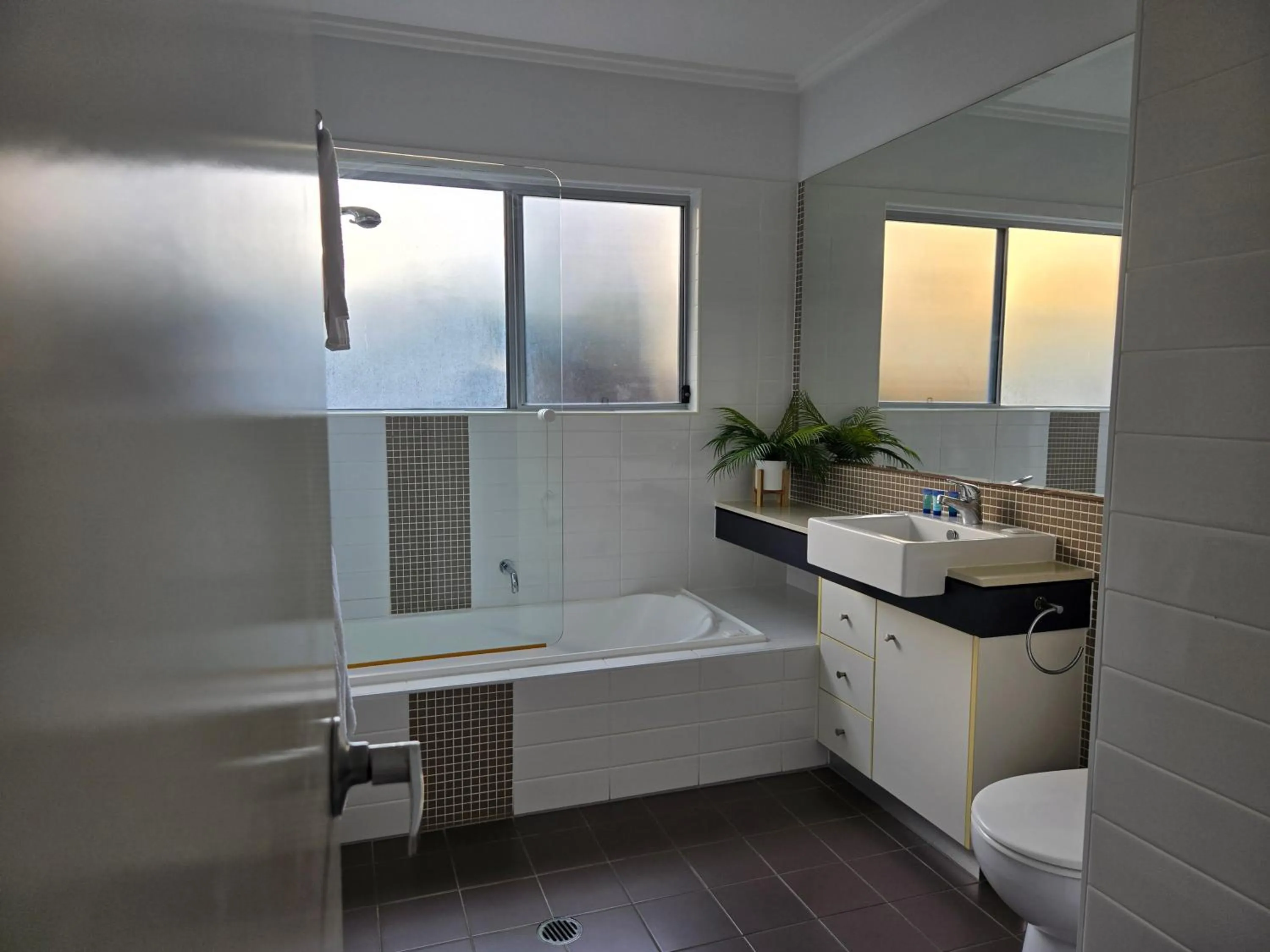Bathroom in Quarterdecks Retreat