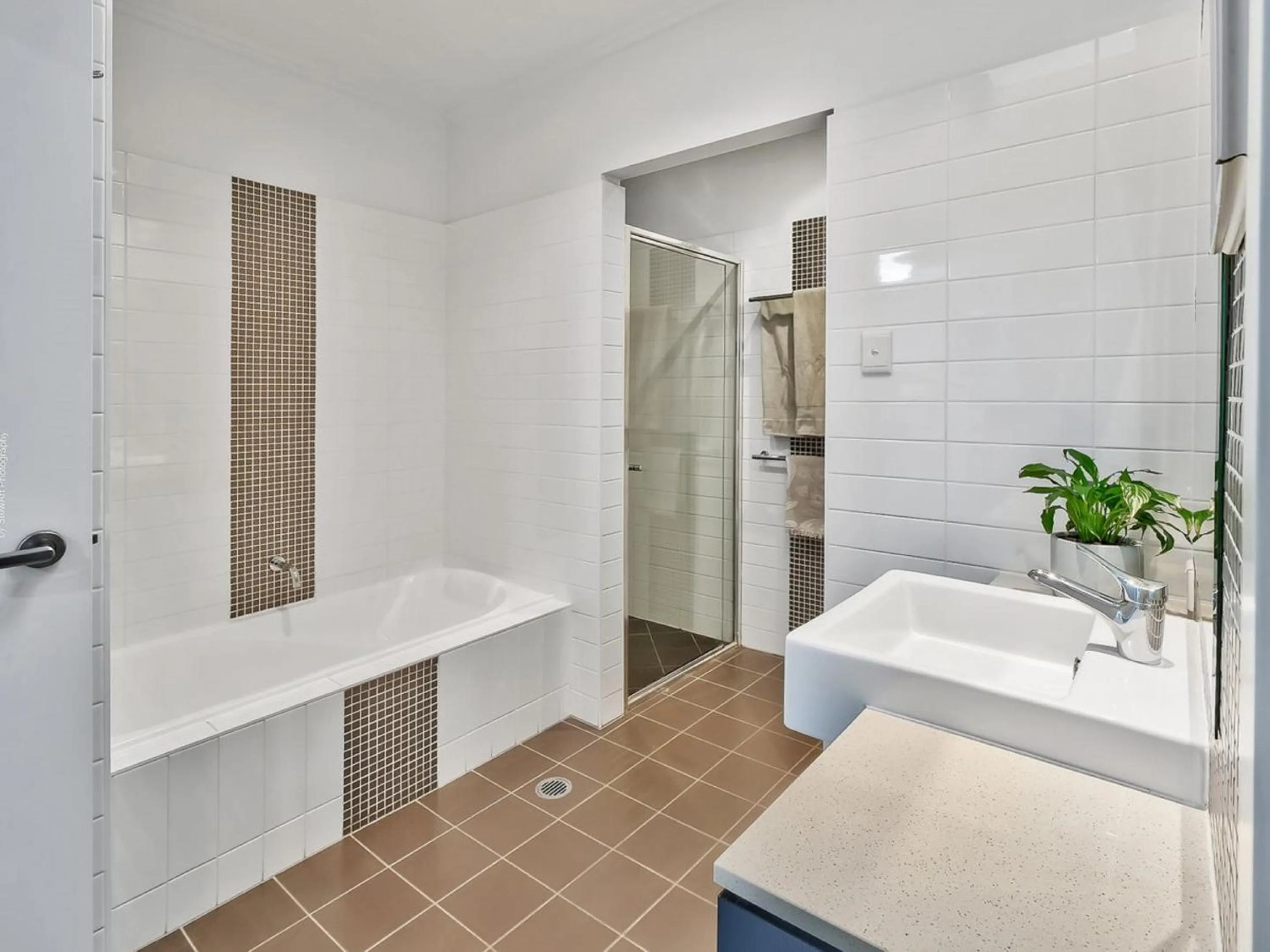 Bathroom in Quarterdecks Retreat