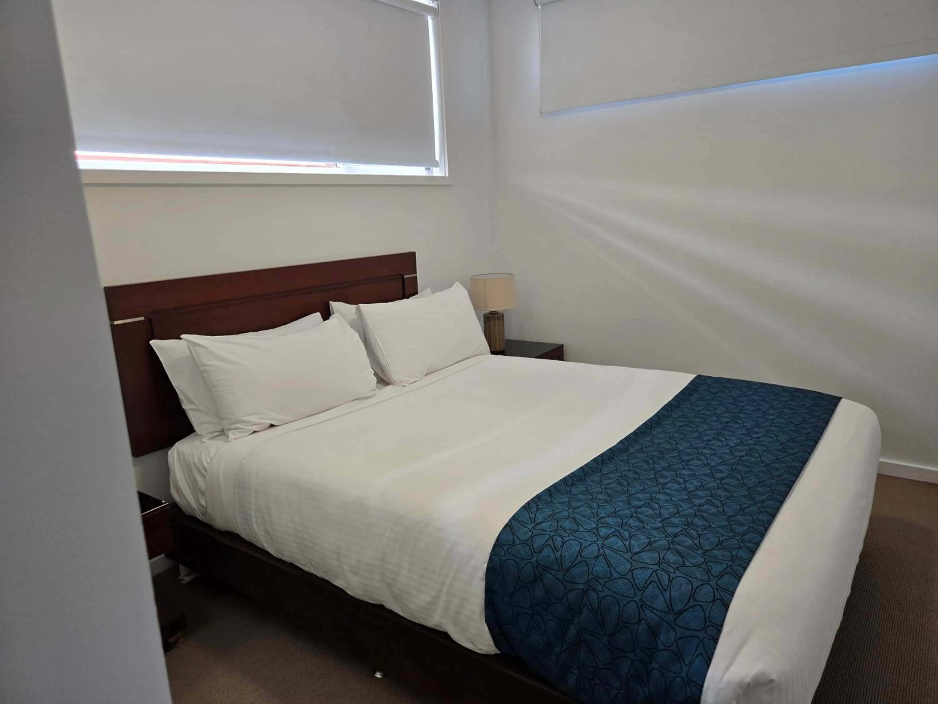 Bedroom, Bed in Quarterdecks Retreat