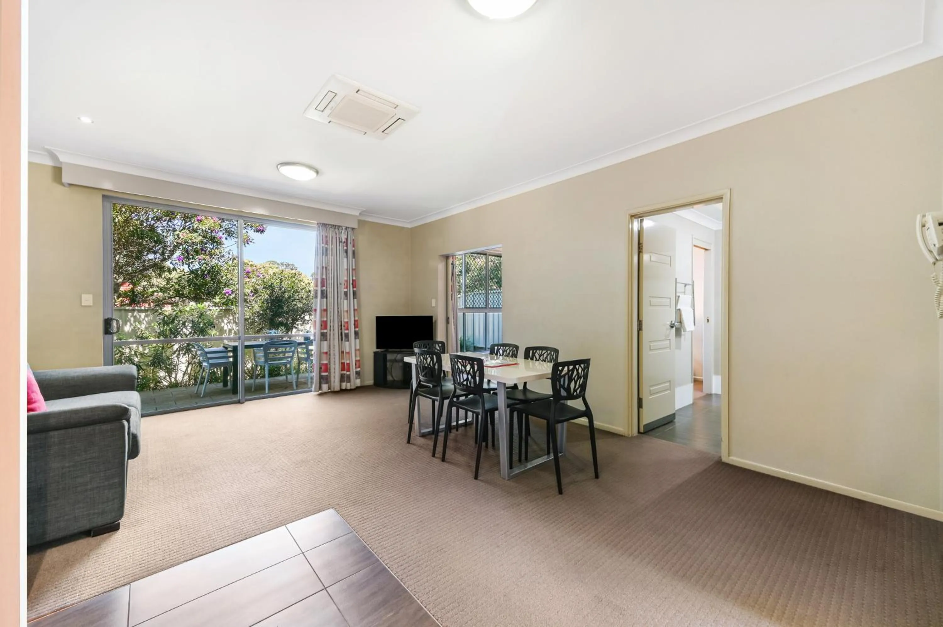 Dining area in Platinum International