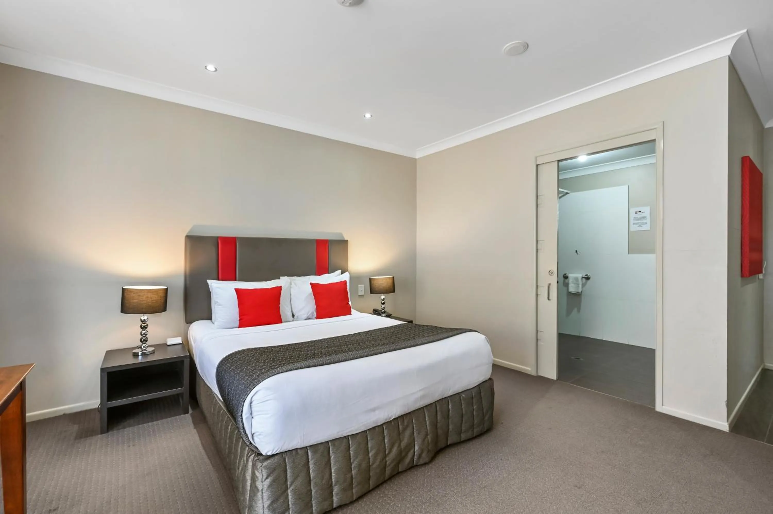 Bed in Platinum International