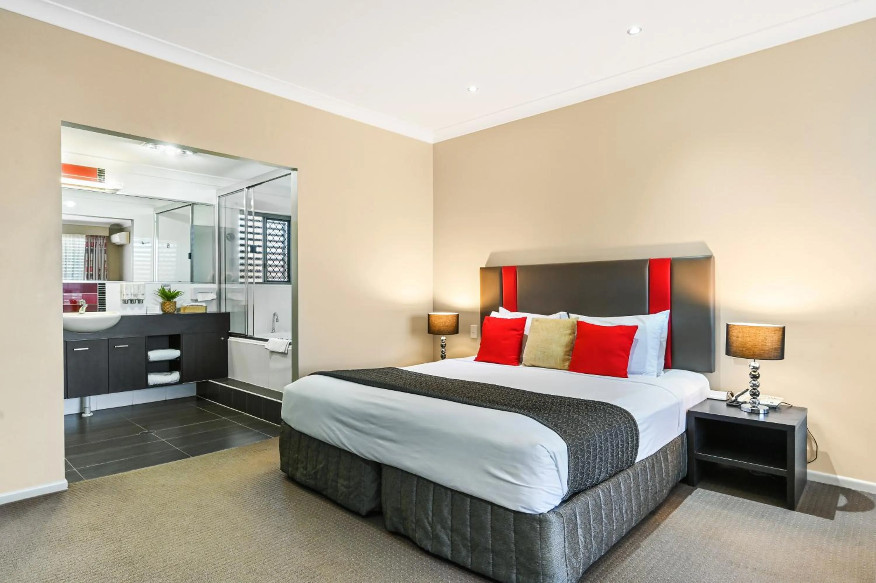 Bed in Platinum International