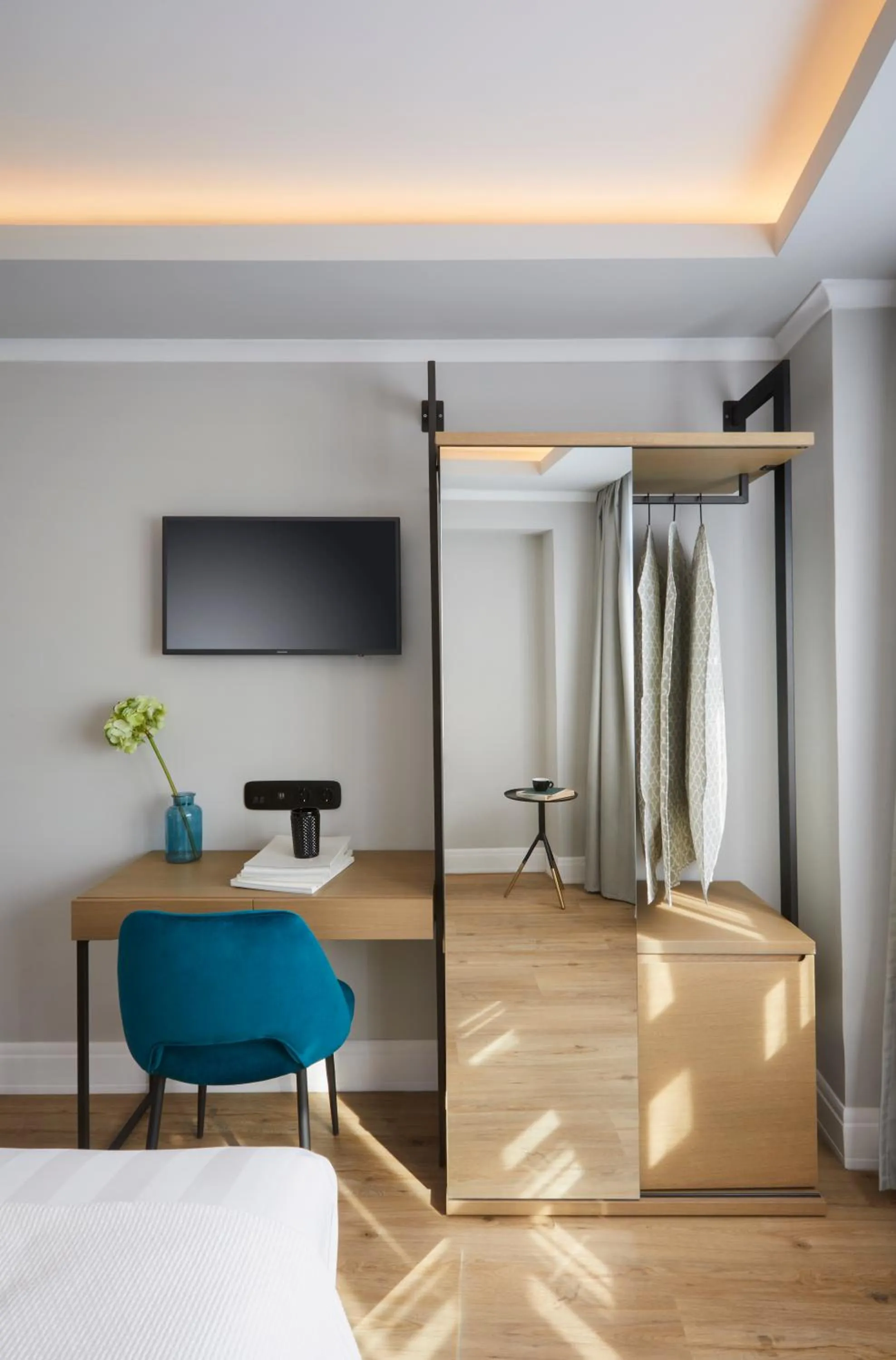 TV and multimedia, Bed in The Artist Athens