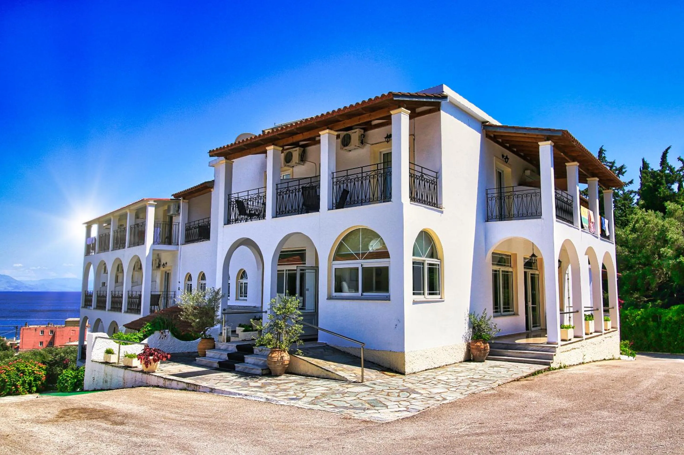 Property building in Hotel Yannis Corfu