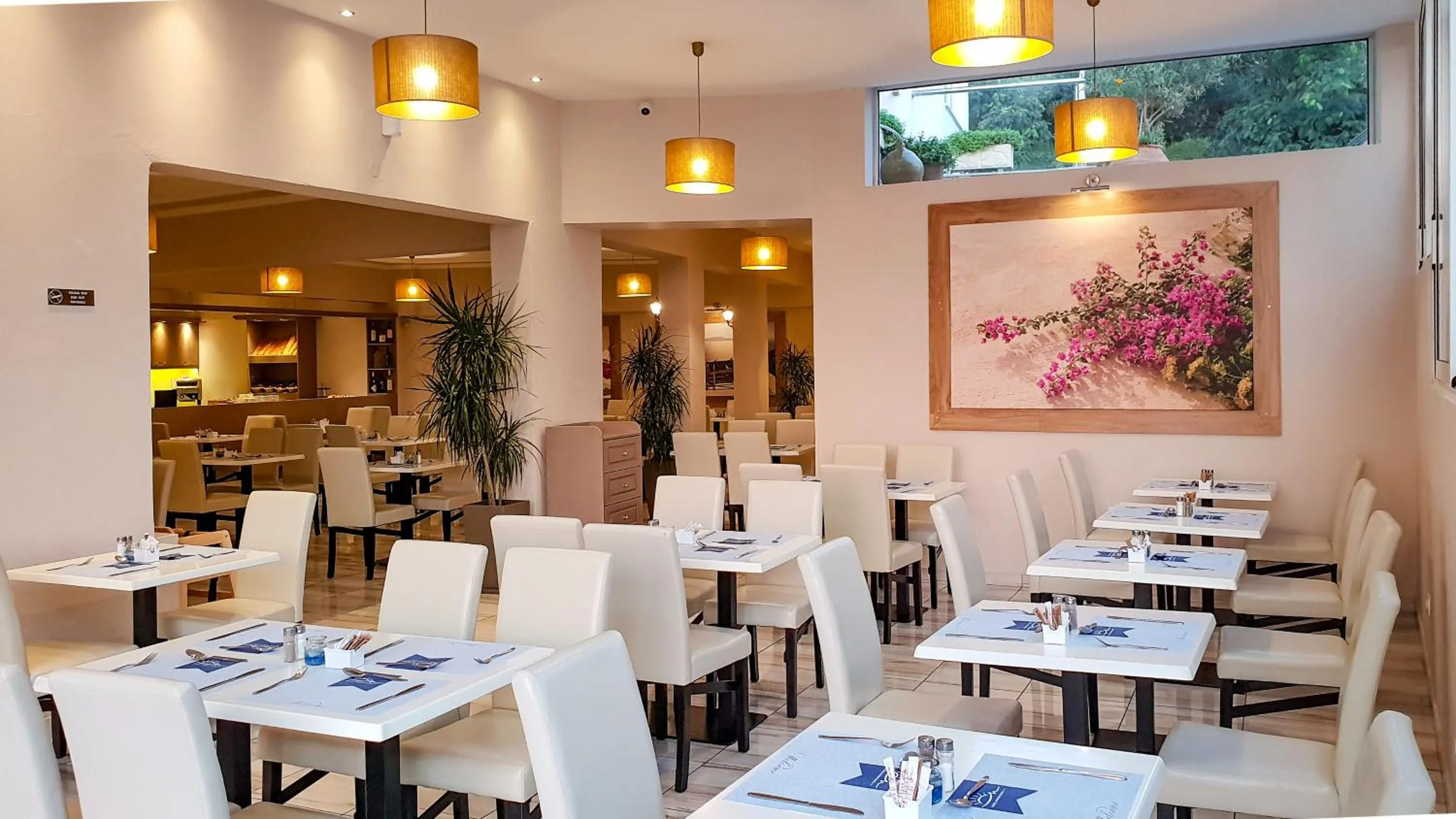 Restaurant/places to eat in Hotel Yannis Corfu