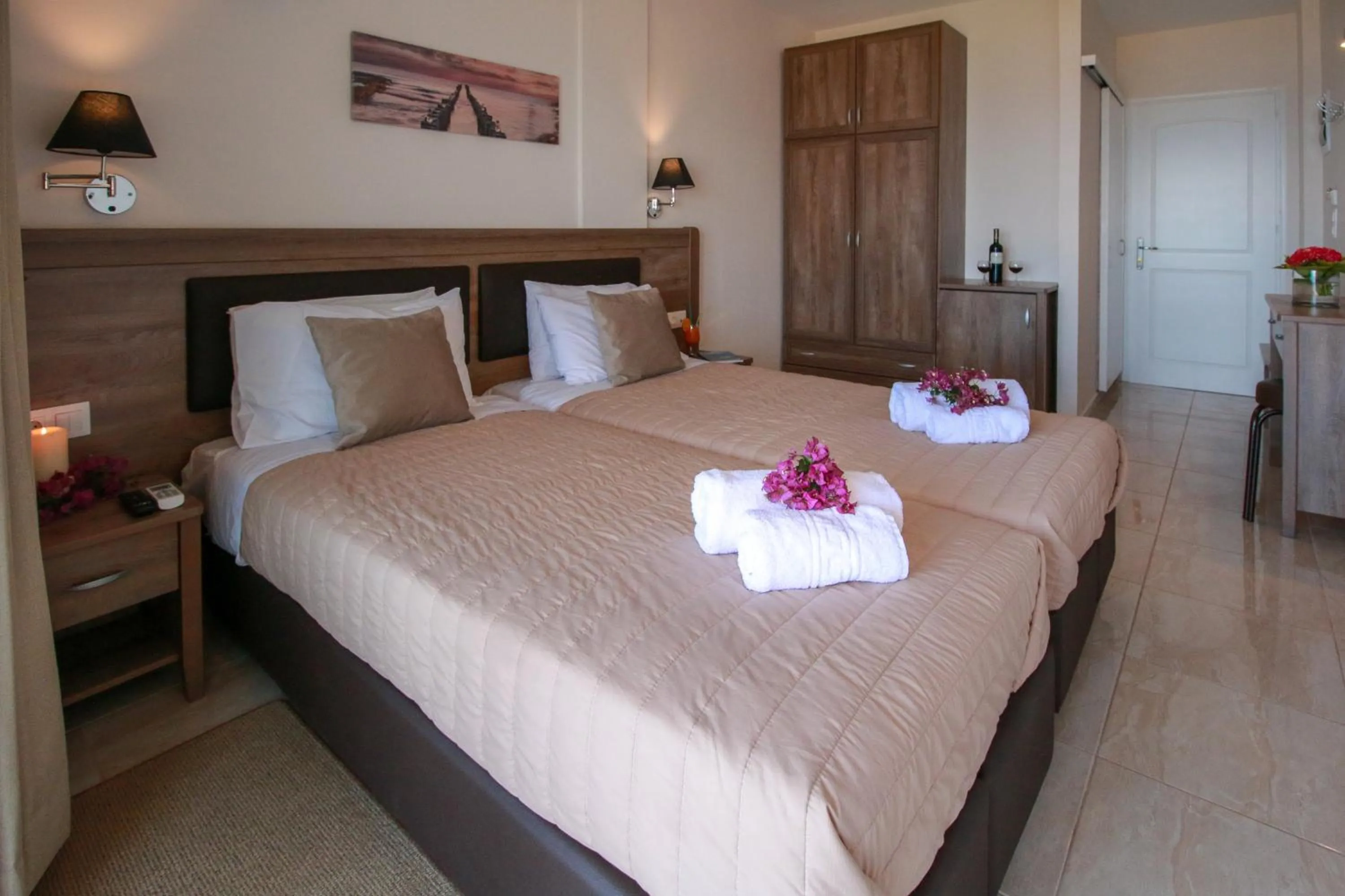 Bedroom, Bed in Hotel Yannis Corfu