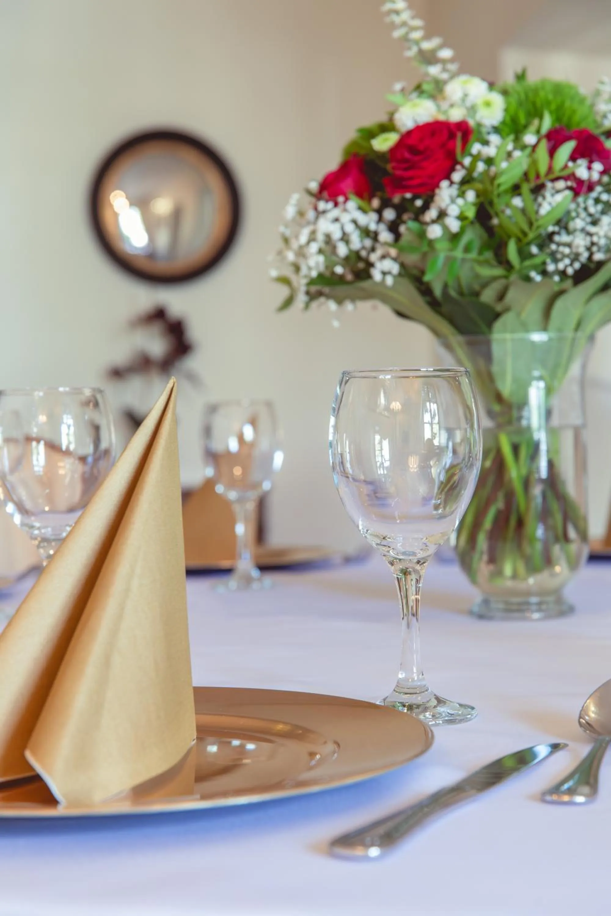 Restaurant/places to eat in Hotel Skala