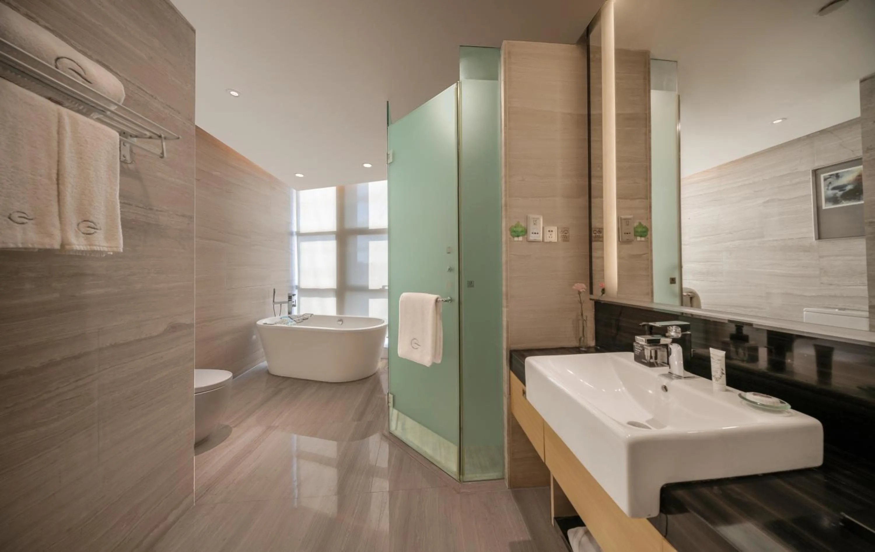 Toilet in Grand Skylight International Hotel Ganzhou Chang Zhen Avenue