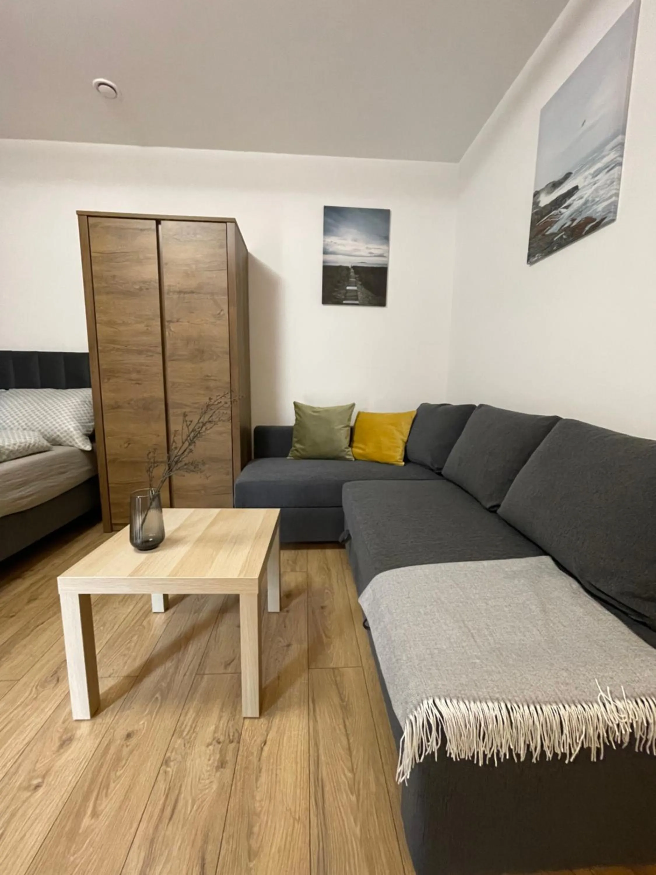 Bed in Route 7 Rooms