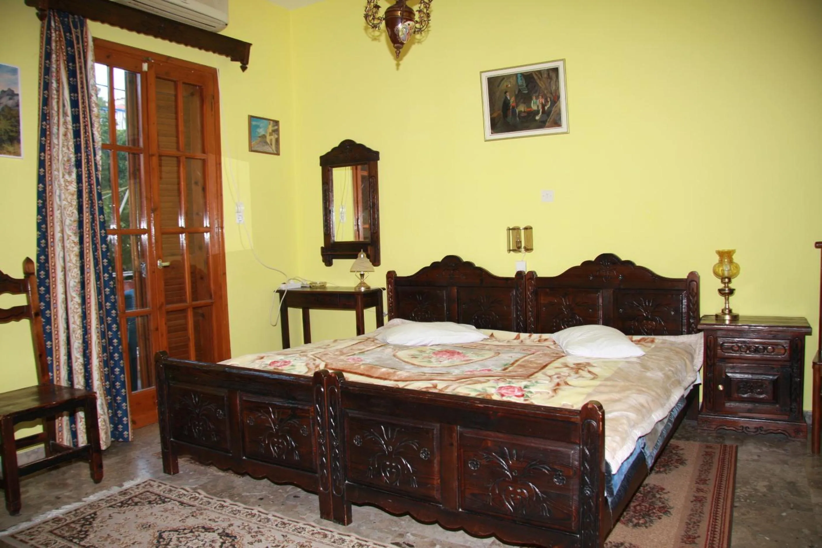 Bed in Katerina Hotel
