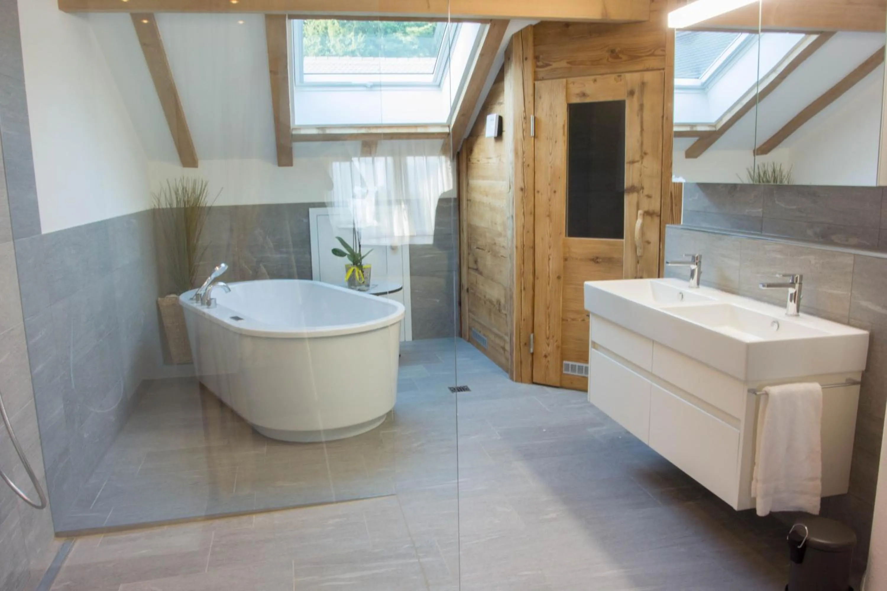 Hot Tub in Hotel & Restaurant Hasenstrick