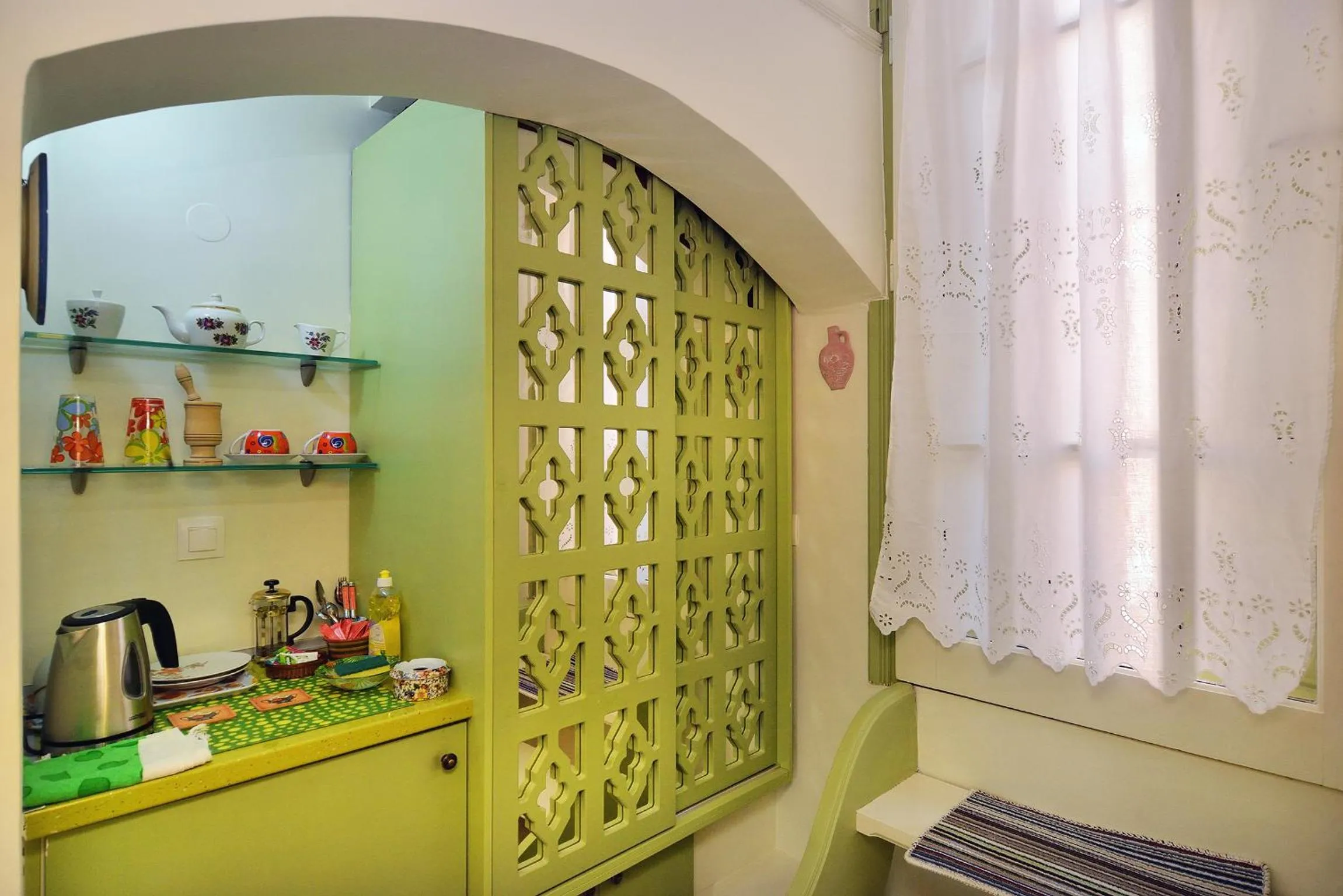 Coffee/tea facilities in Casa della Favola Boutique Hotel