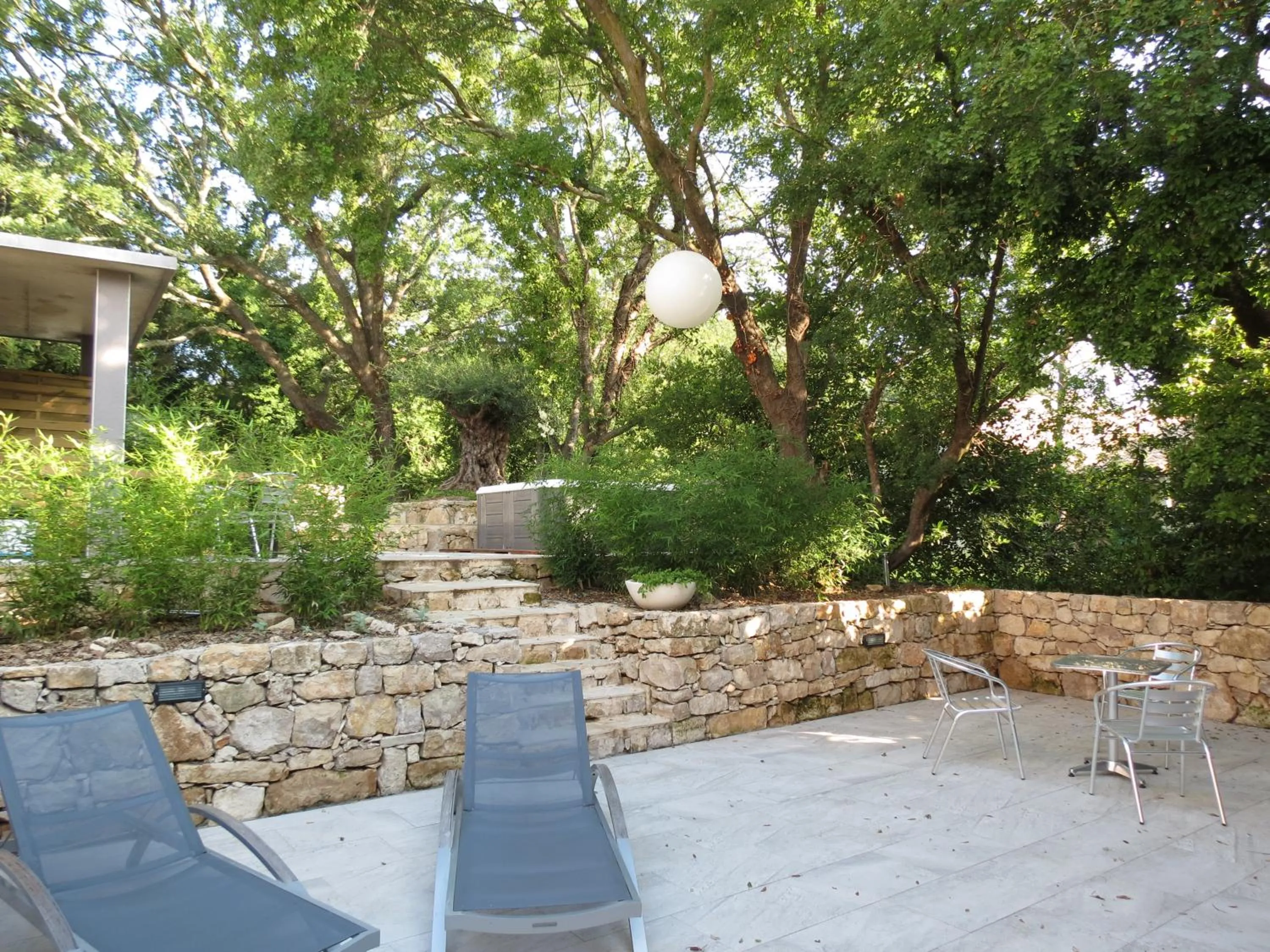 Property building in Le Castellas du Pic St Loup