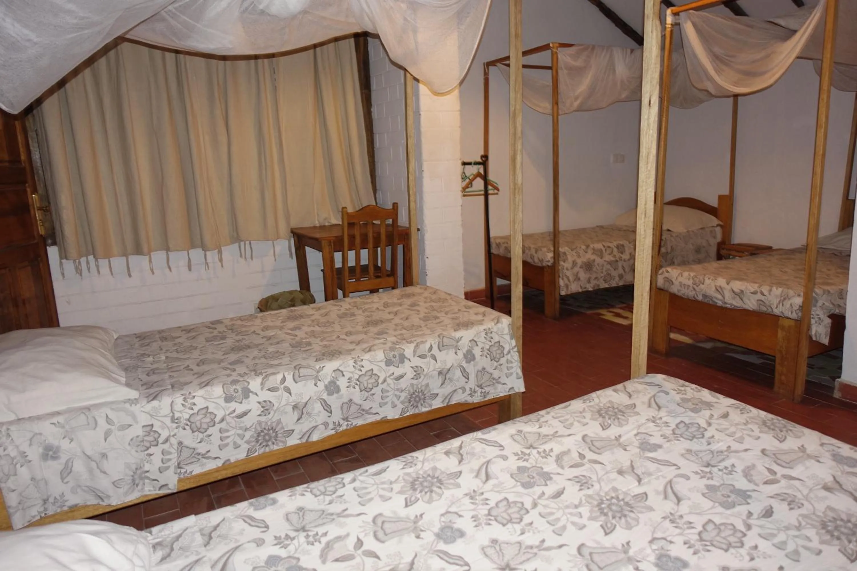 Photo of the whole room, Bed in Keur Marrakis
