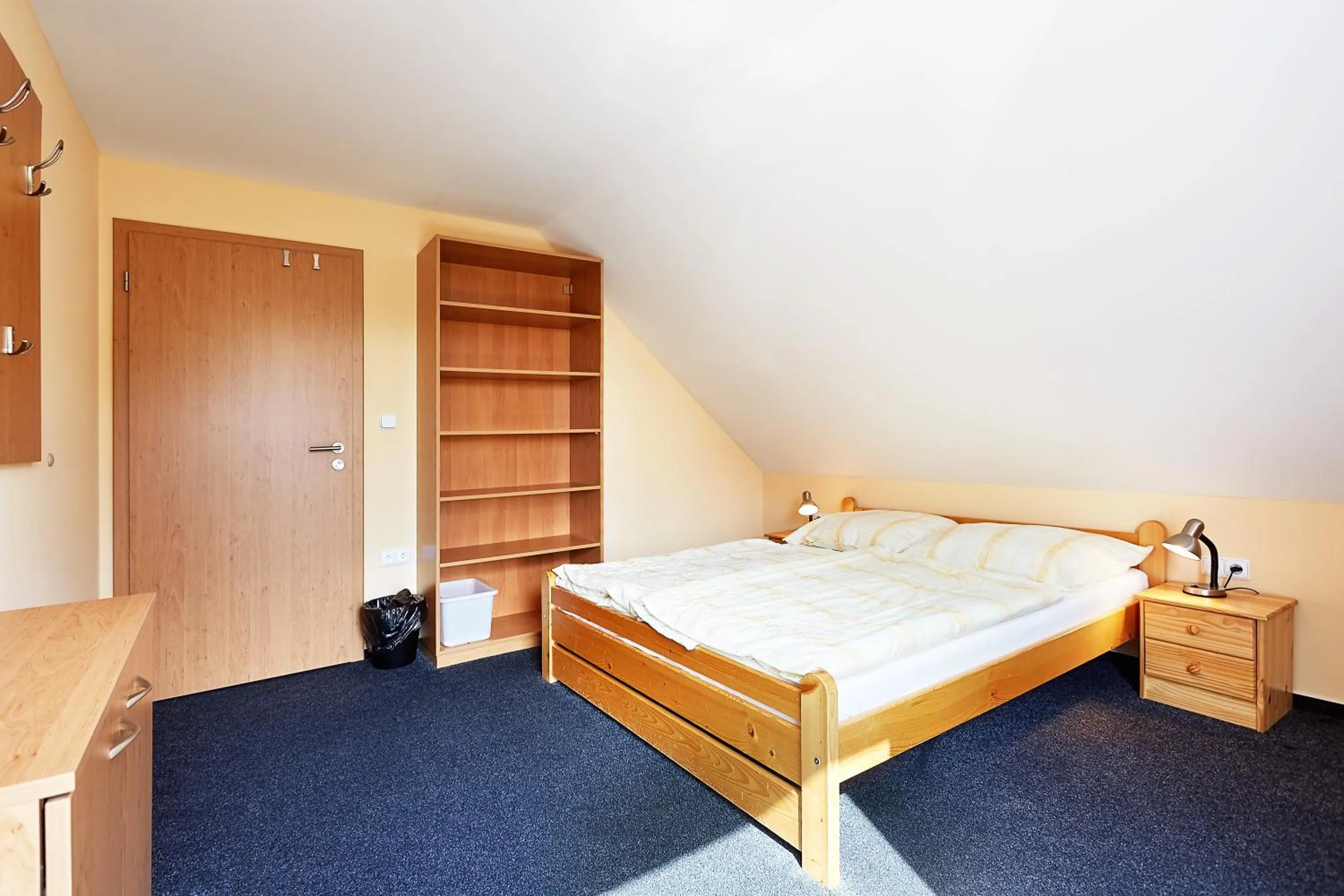 Photo of the whole room in Vila Poule