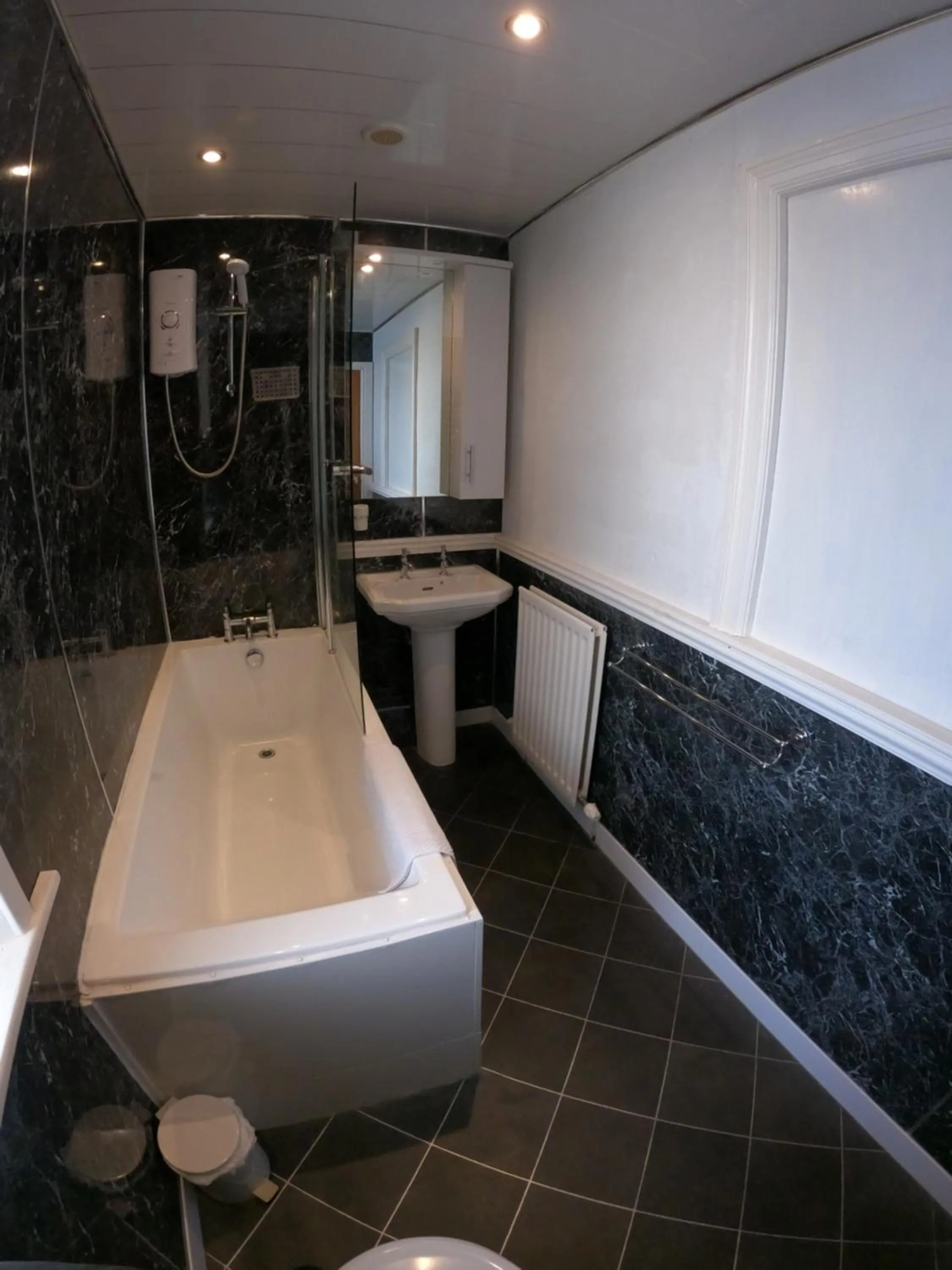 Strands Hotel/Screes Inn & Micro Brewery