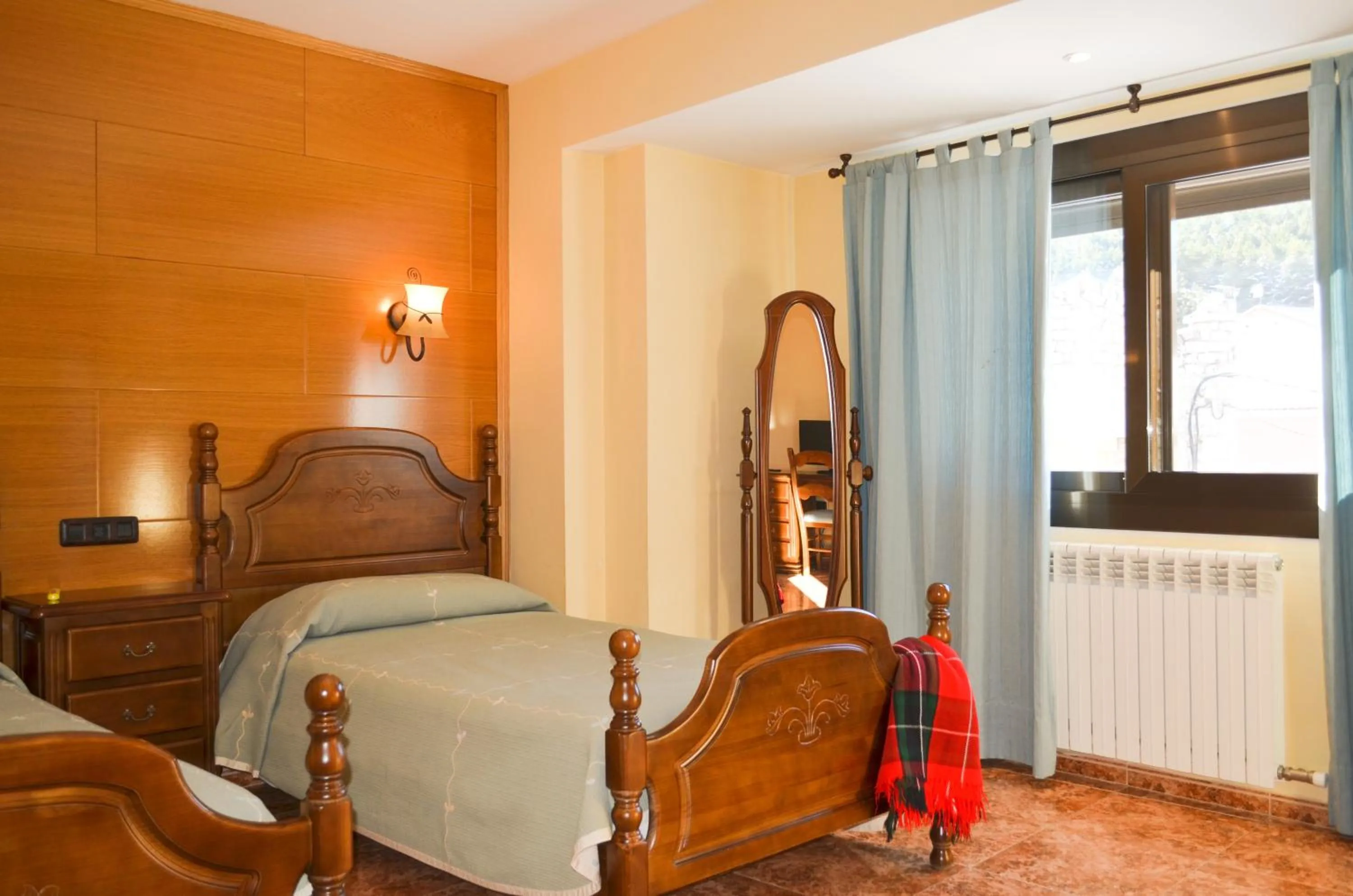 Photo of the whole room in Hotel Suiza