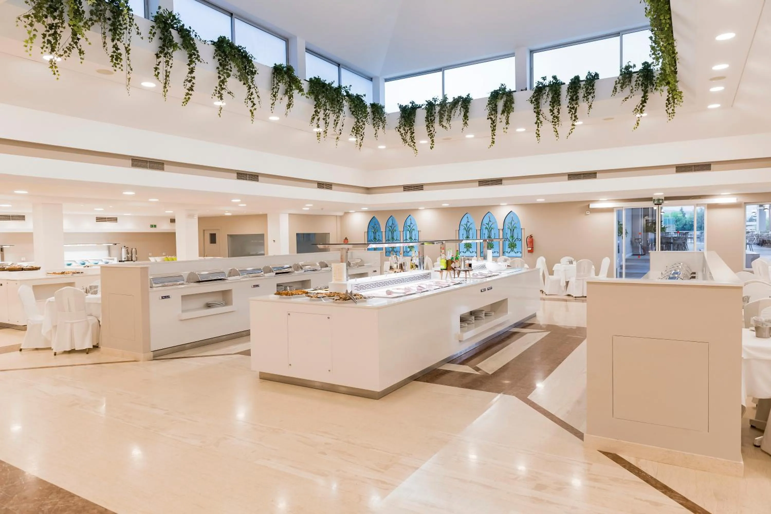 Restaurant/places to eat in Esperides Beach Resort